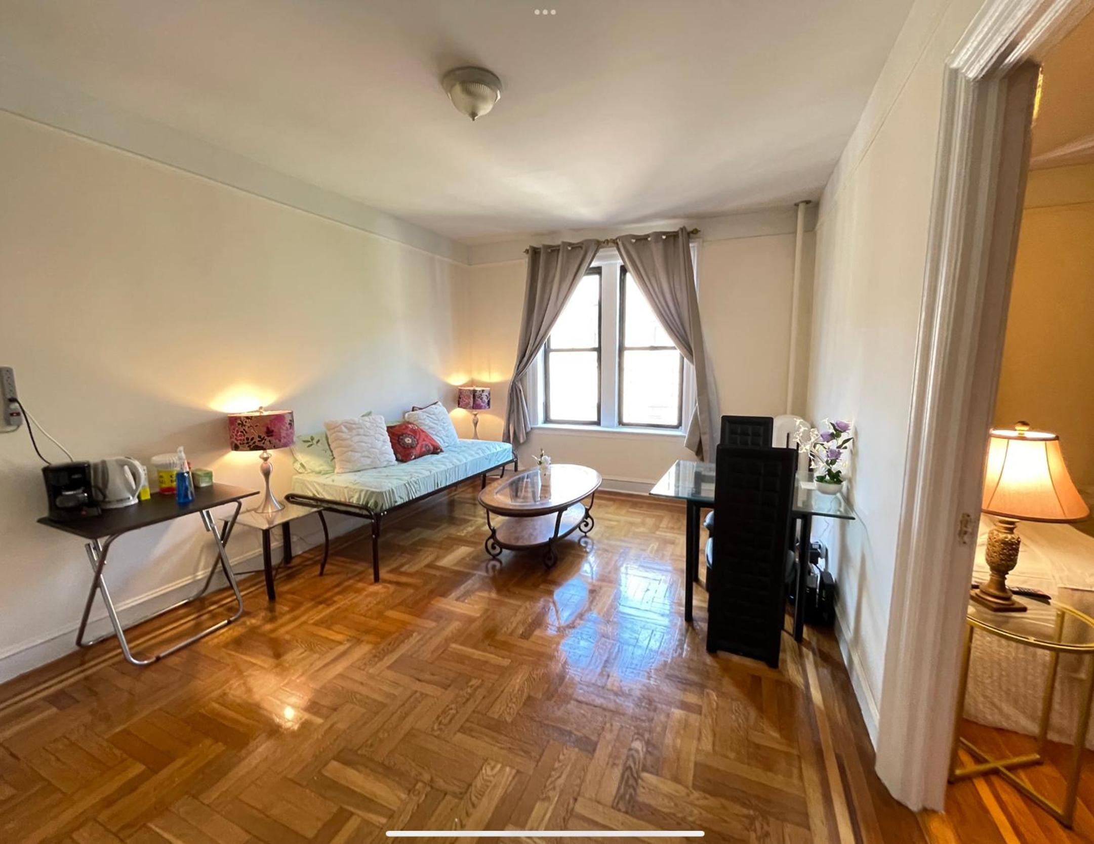 Classic Apartment photo 1