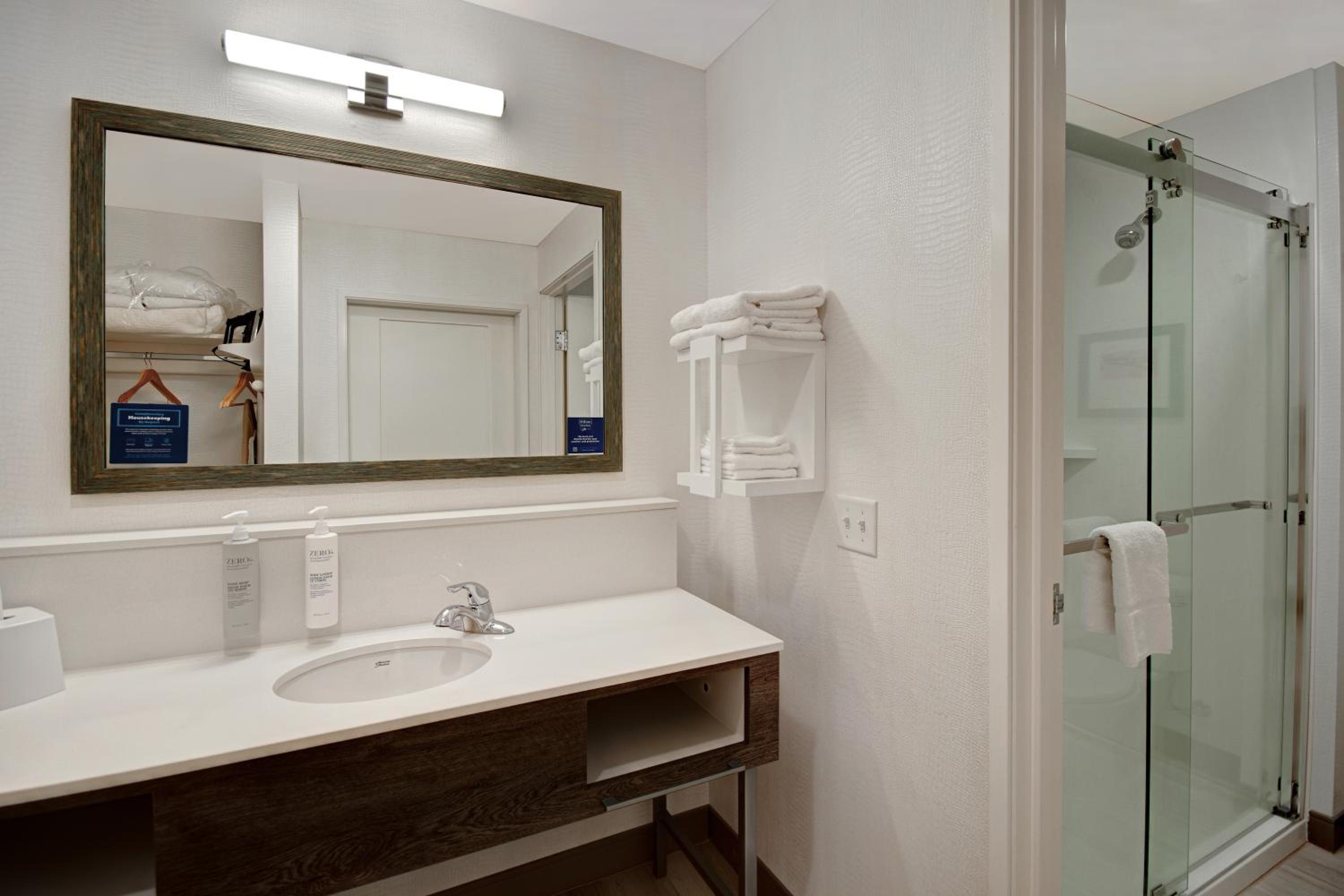 King Studio Suite - Non Smoking - Photo 2