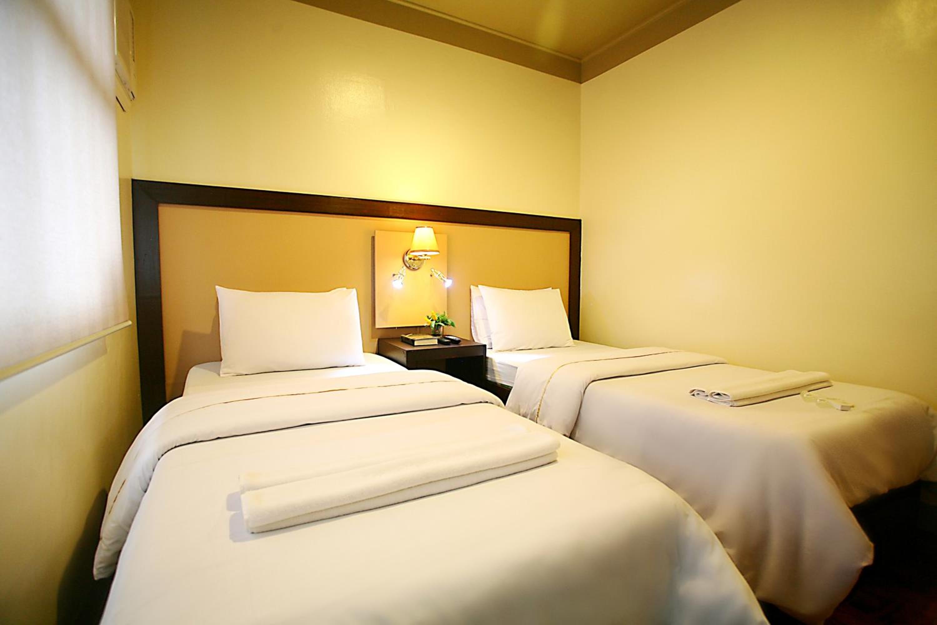 Deluxe Twin Room photo 2