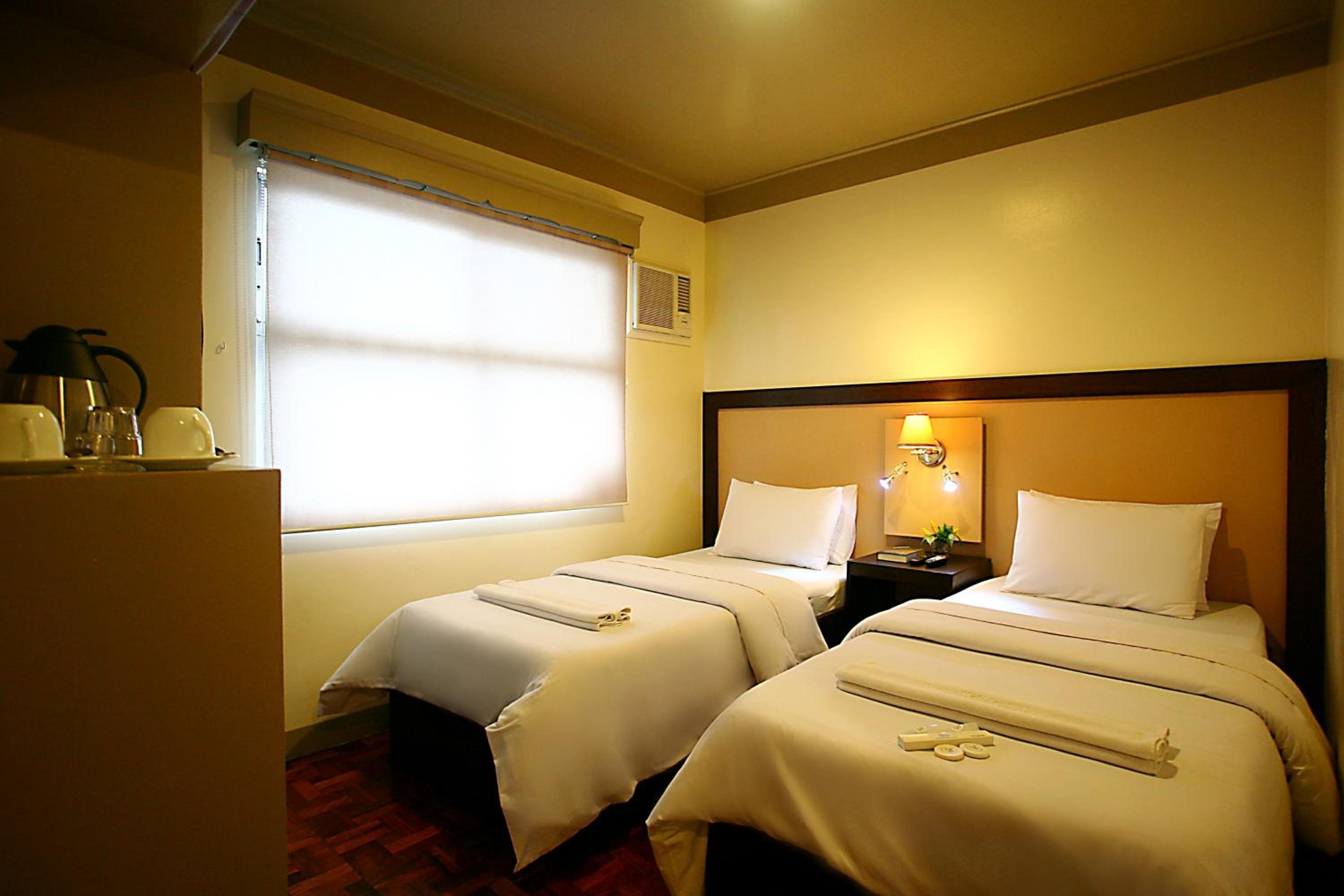 Deluxe Twin Room photo 3