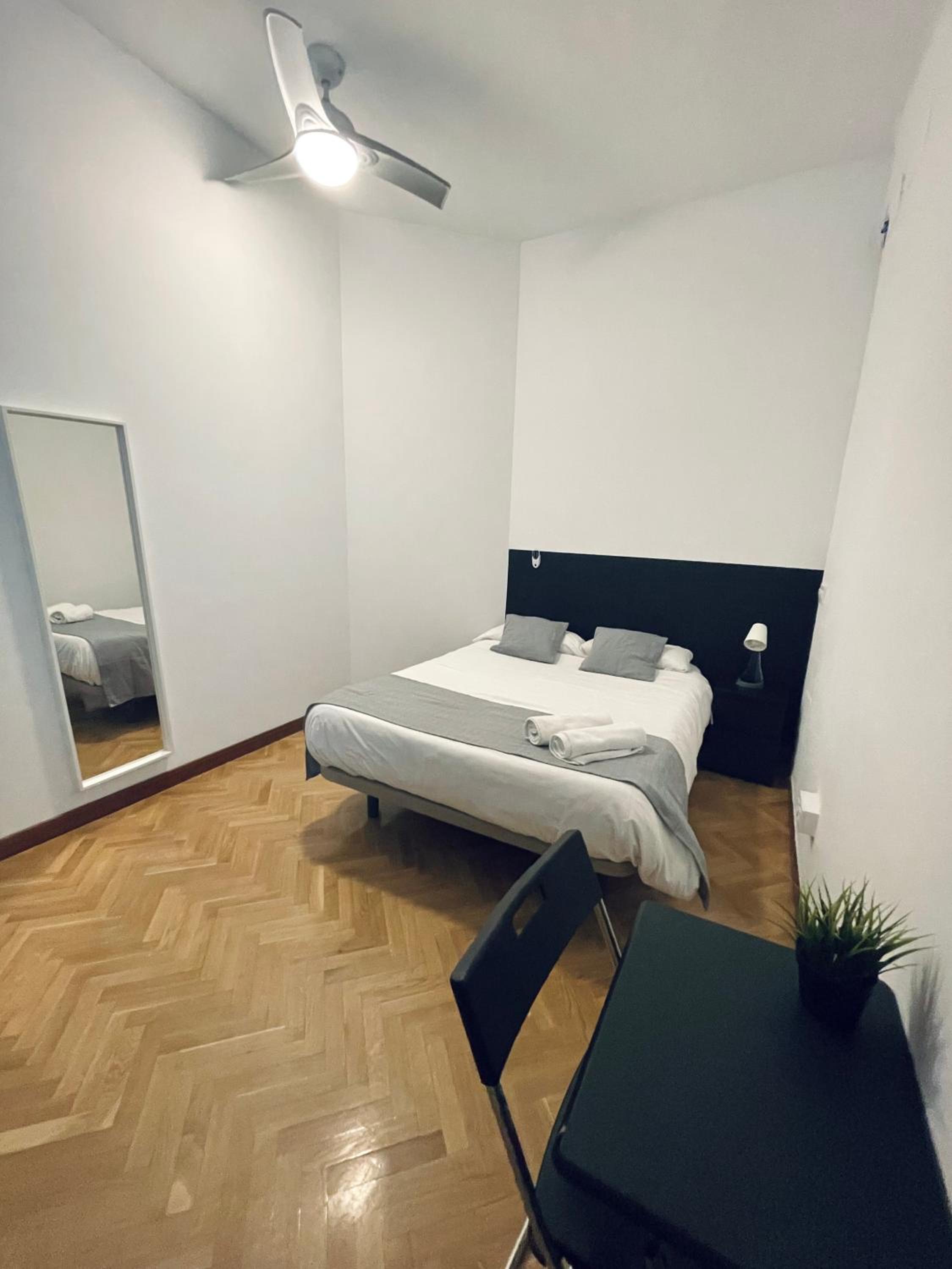 Habitación doble con baño compartido