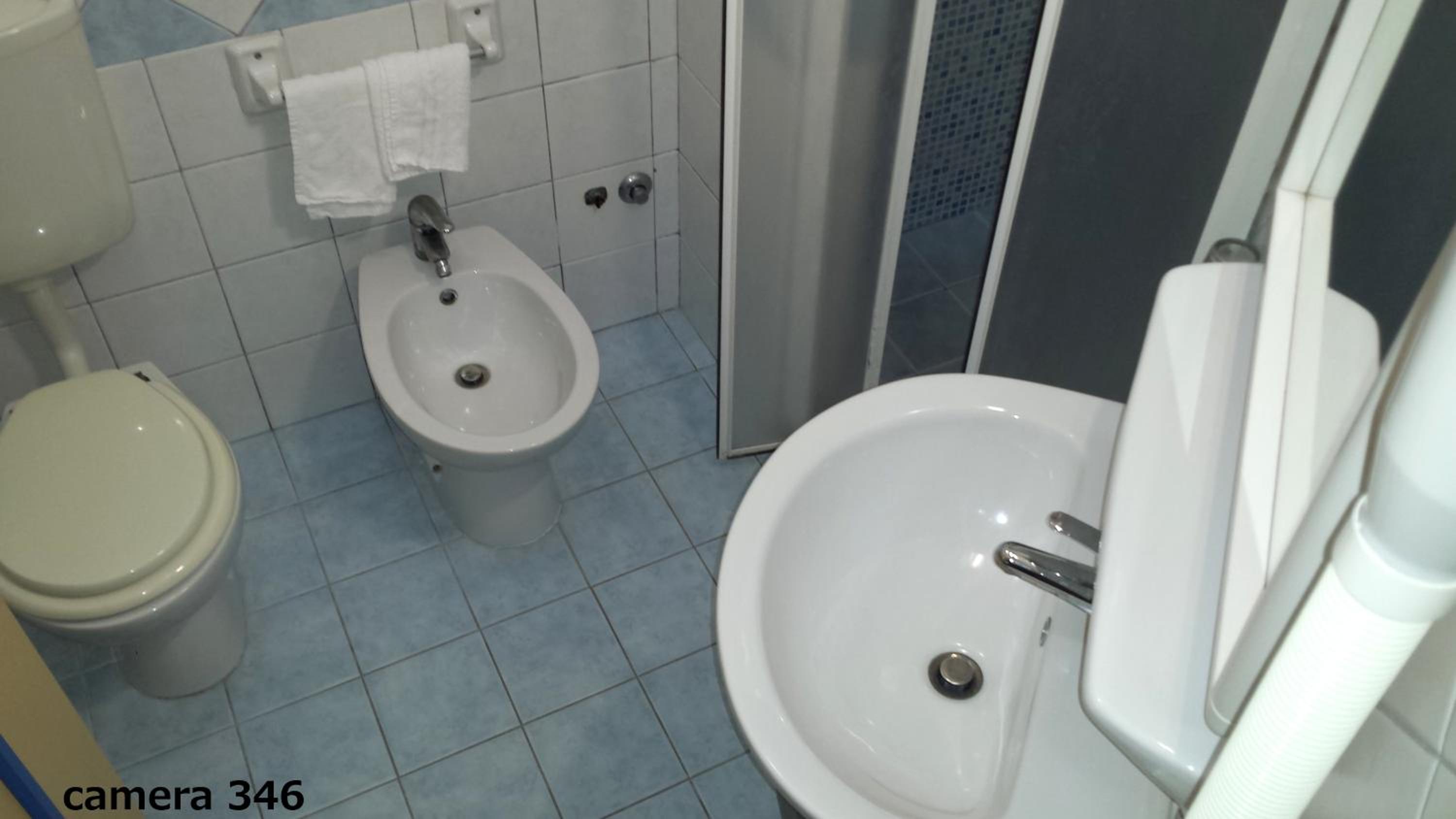 Economy Double Room - Photo 3