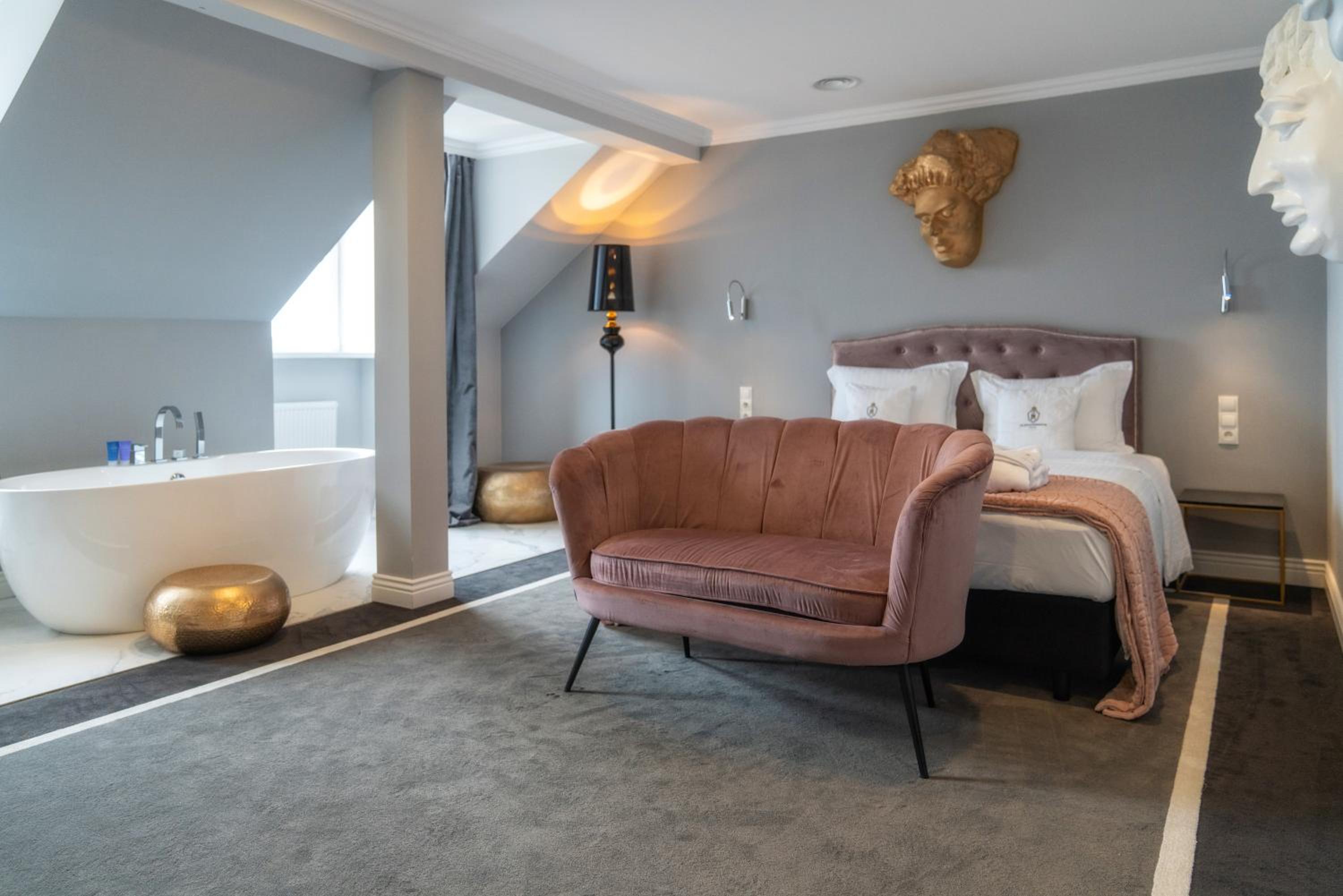 Superior Double Room with Bath in the Residence - Photo 7