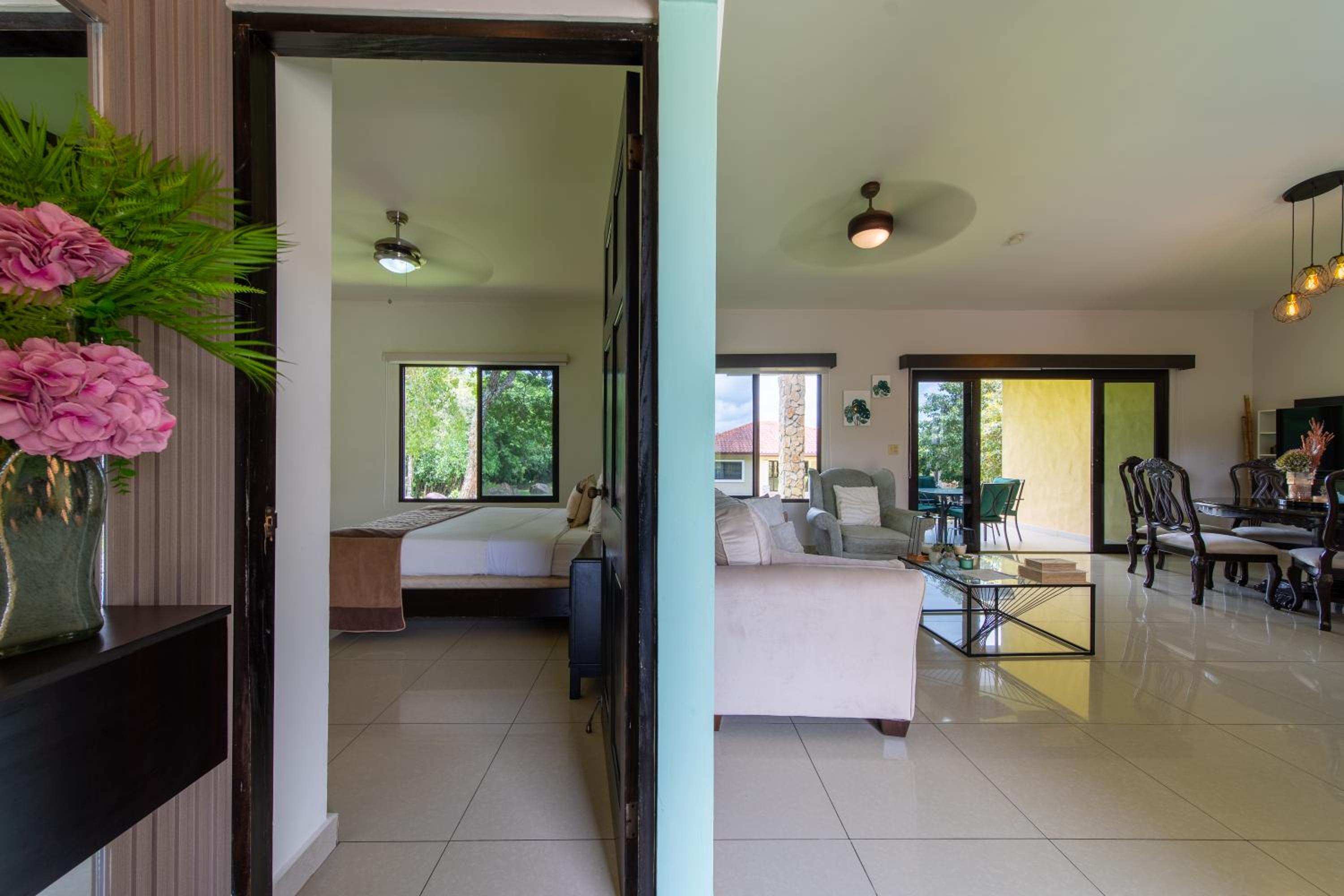 Three-Bedroom Villa photo 2