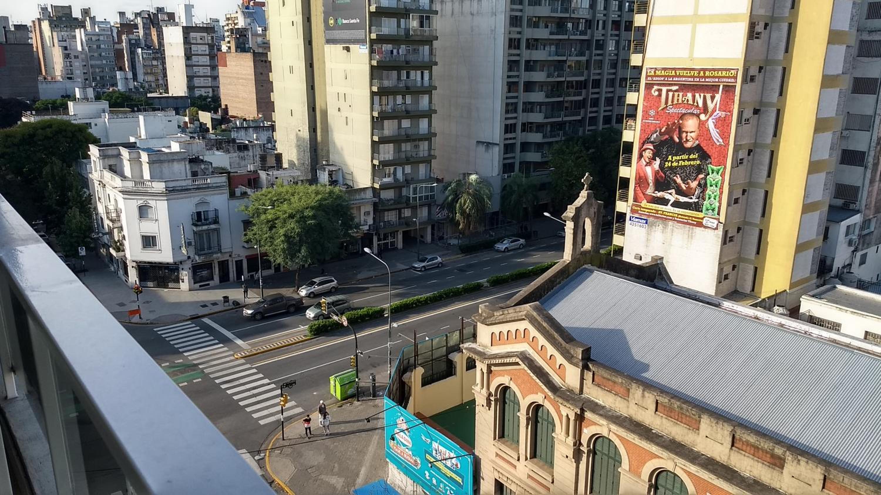 Apartment with Balcony photo 2