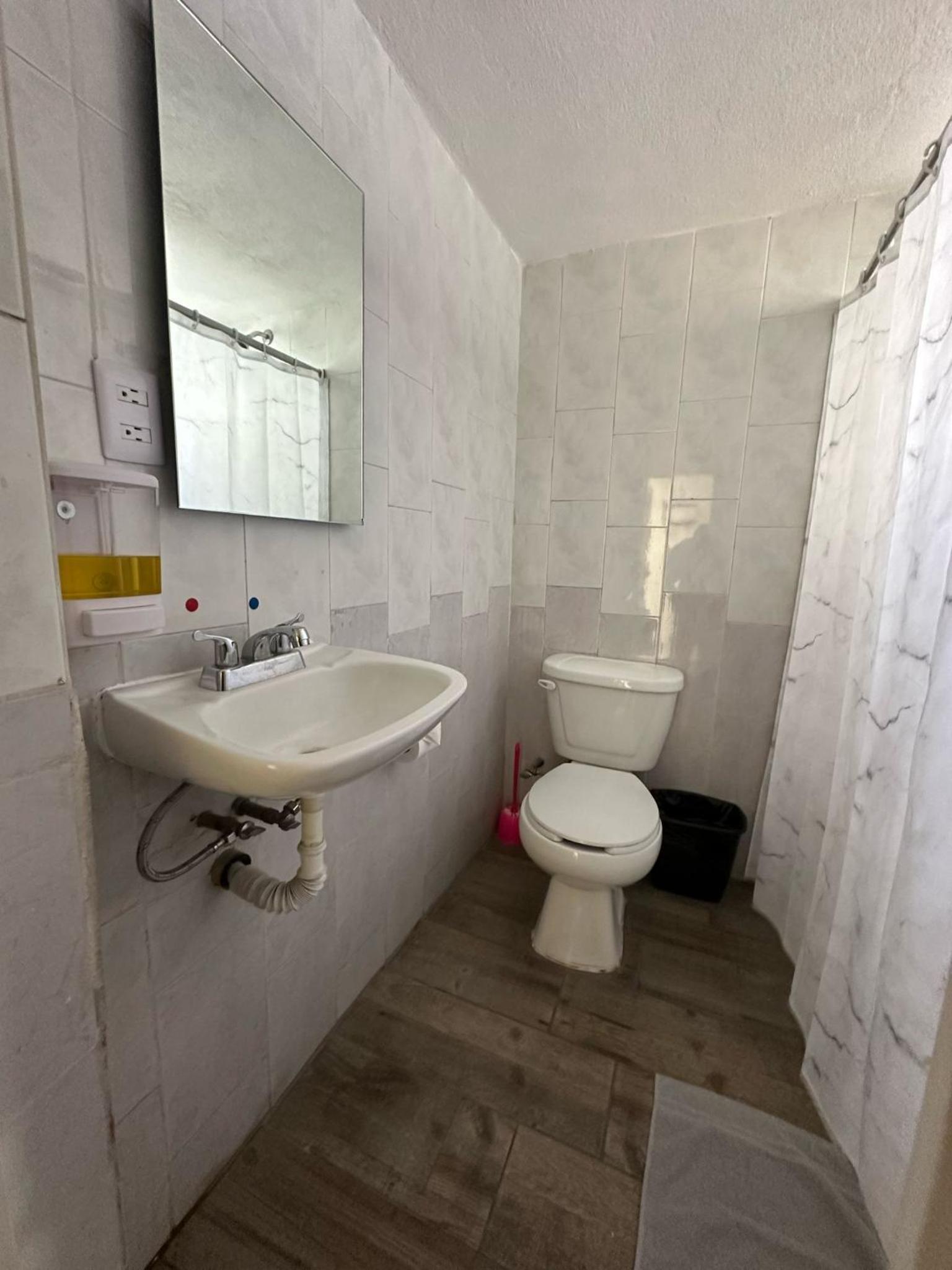Standard Double Room with Two Double Beds photo 2