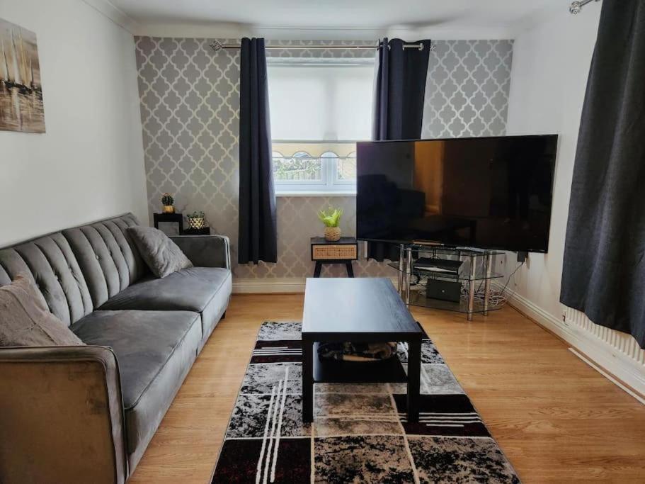 Two-Bedroom Apartment photo 1
