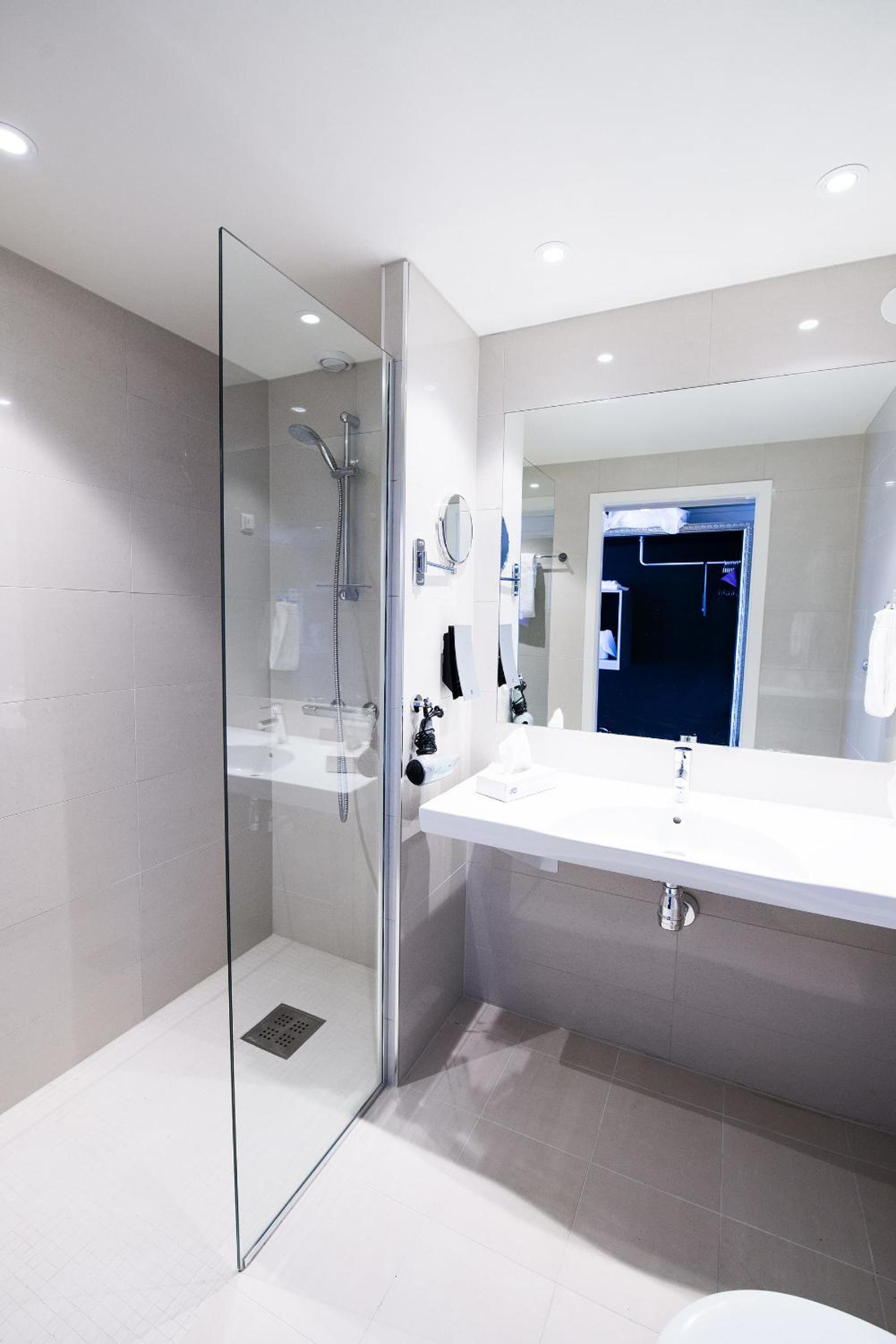 Superior Double Room - Photo 9