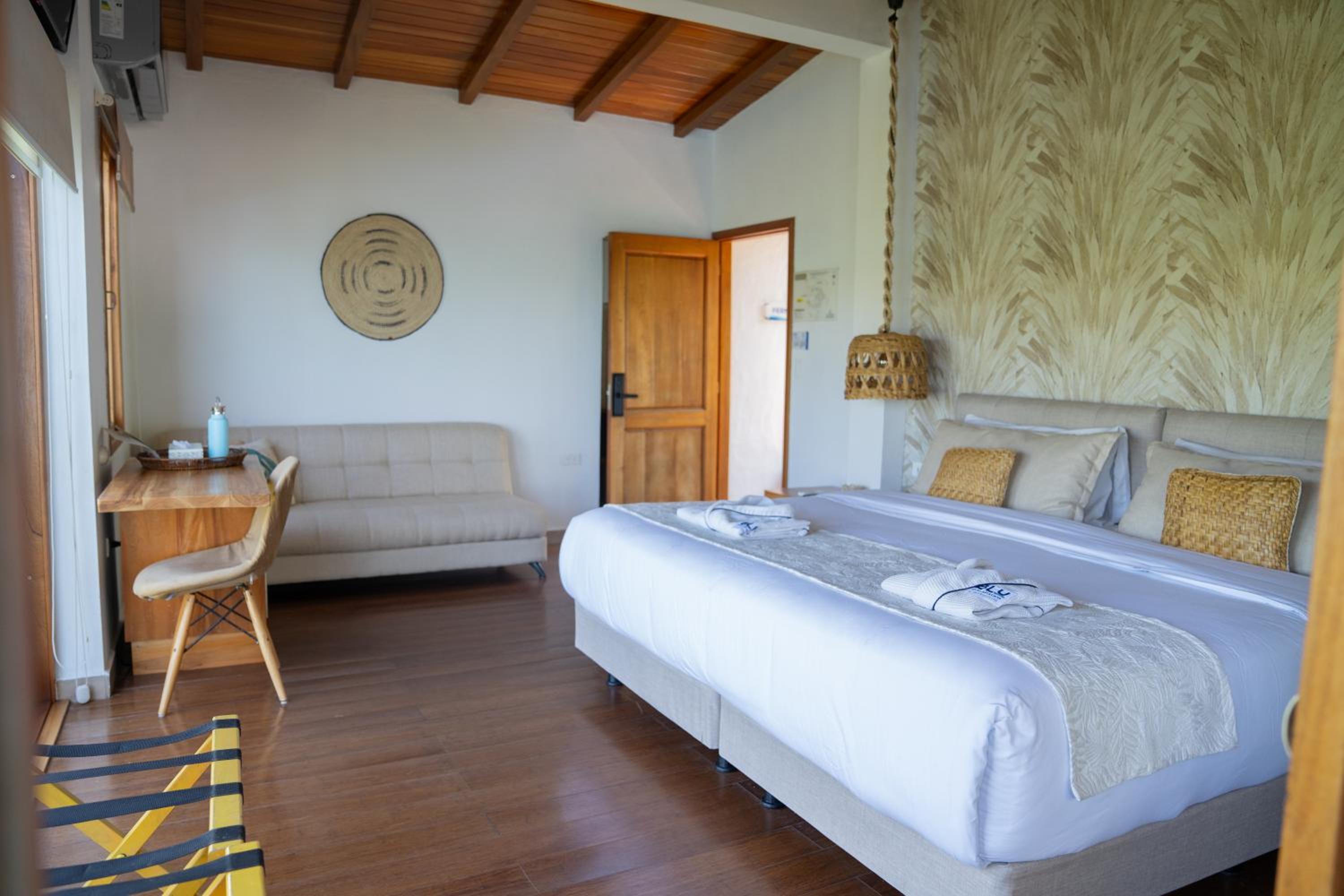 Deluxe Suite With Sea View