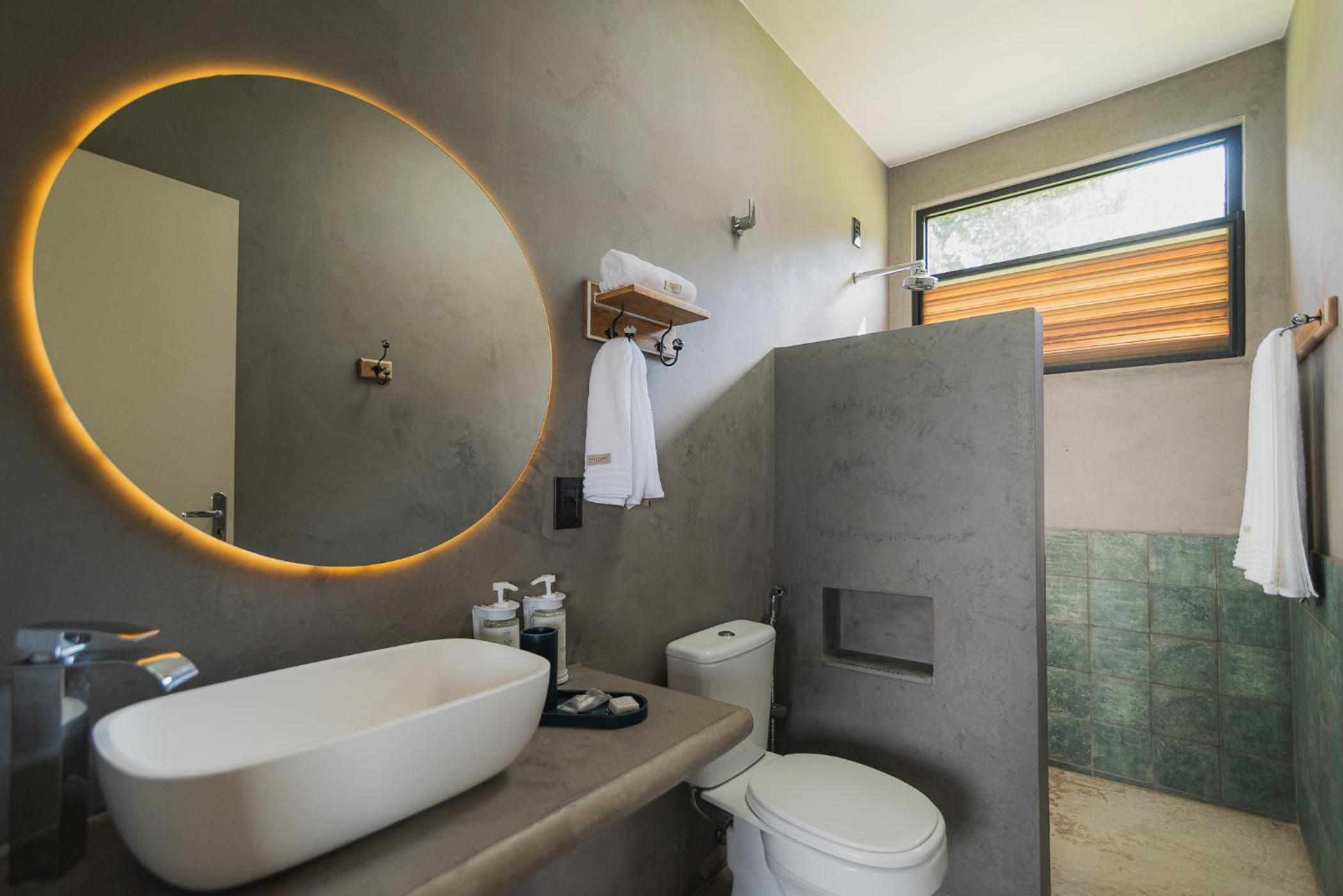 King Room with Spa Bath photo 2