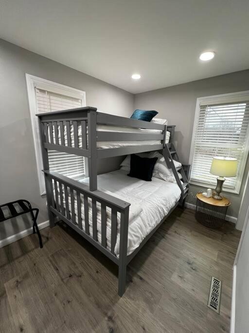 Two-Bedroom House photo 3