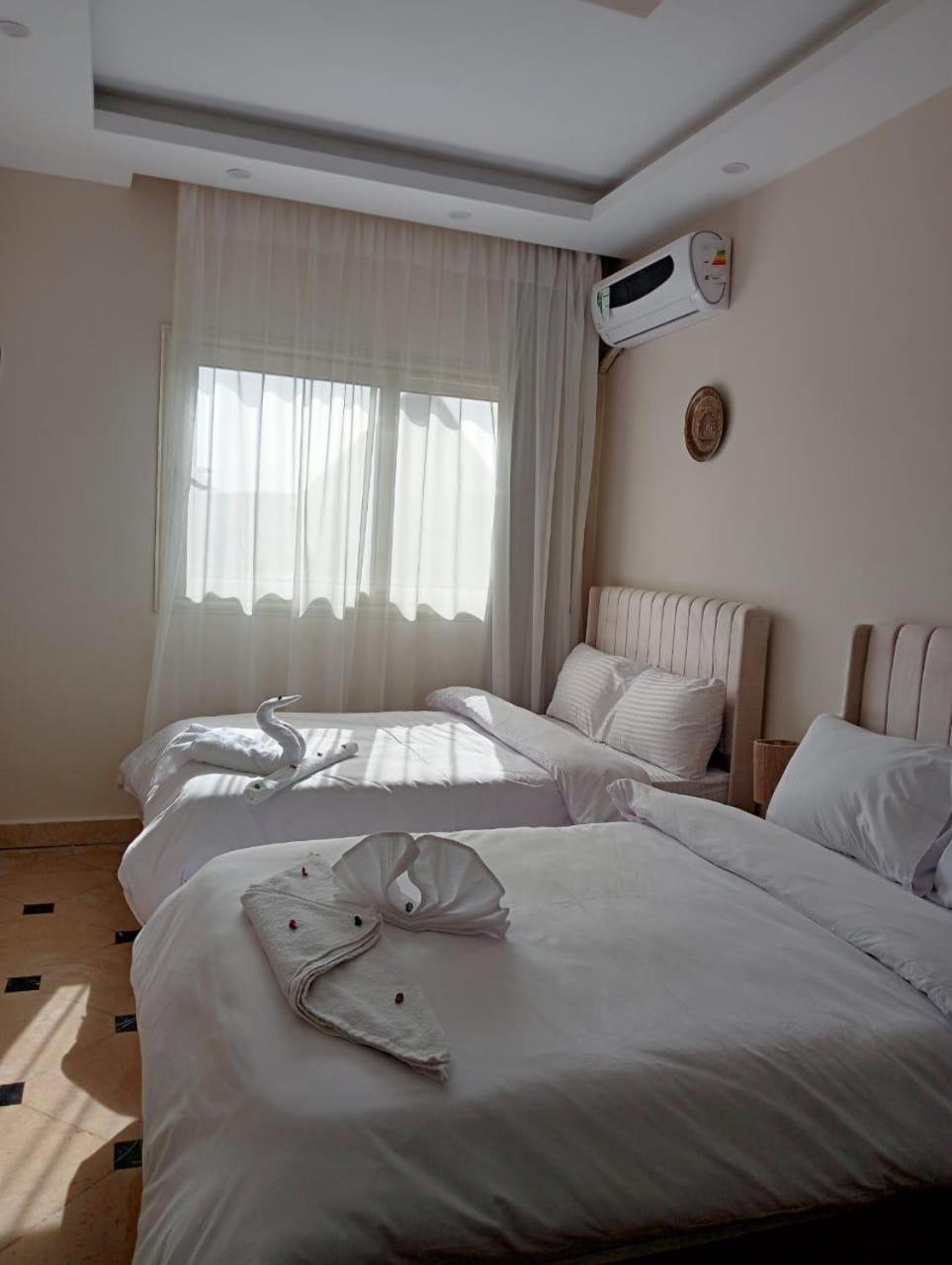 King Room with Mountain View