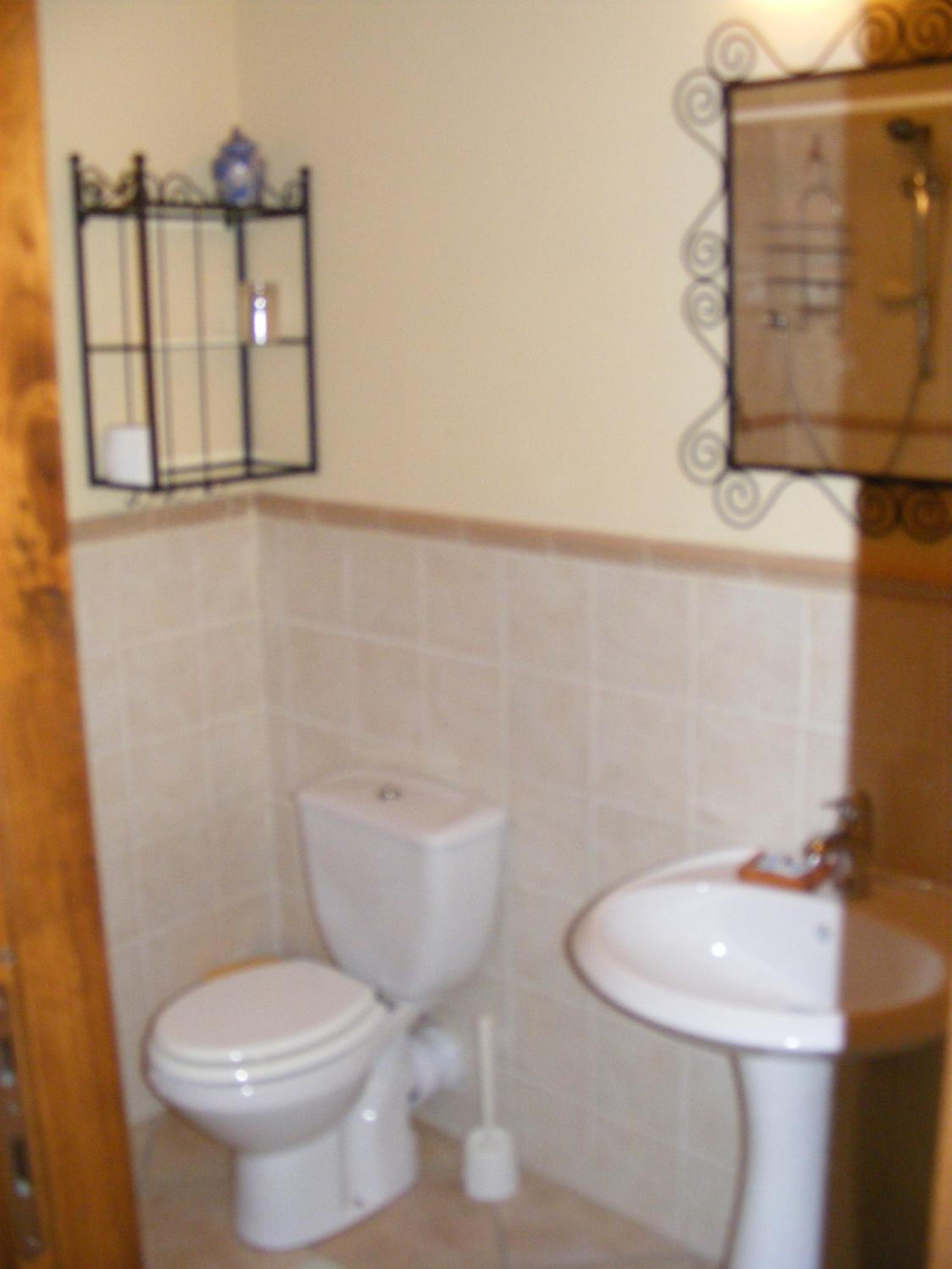 Deluxe Room (2 Adults + 1 Child) photo 2