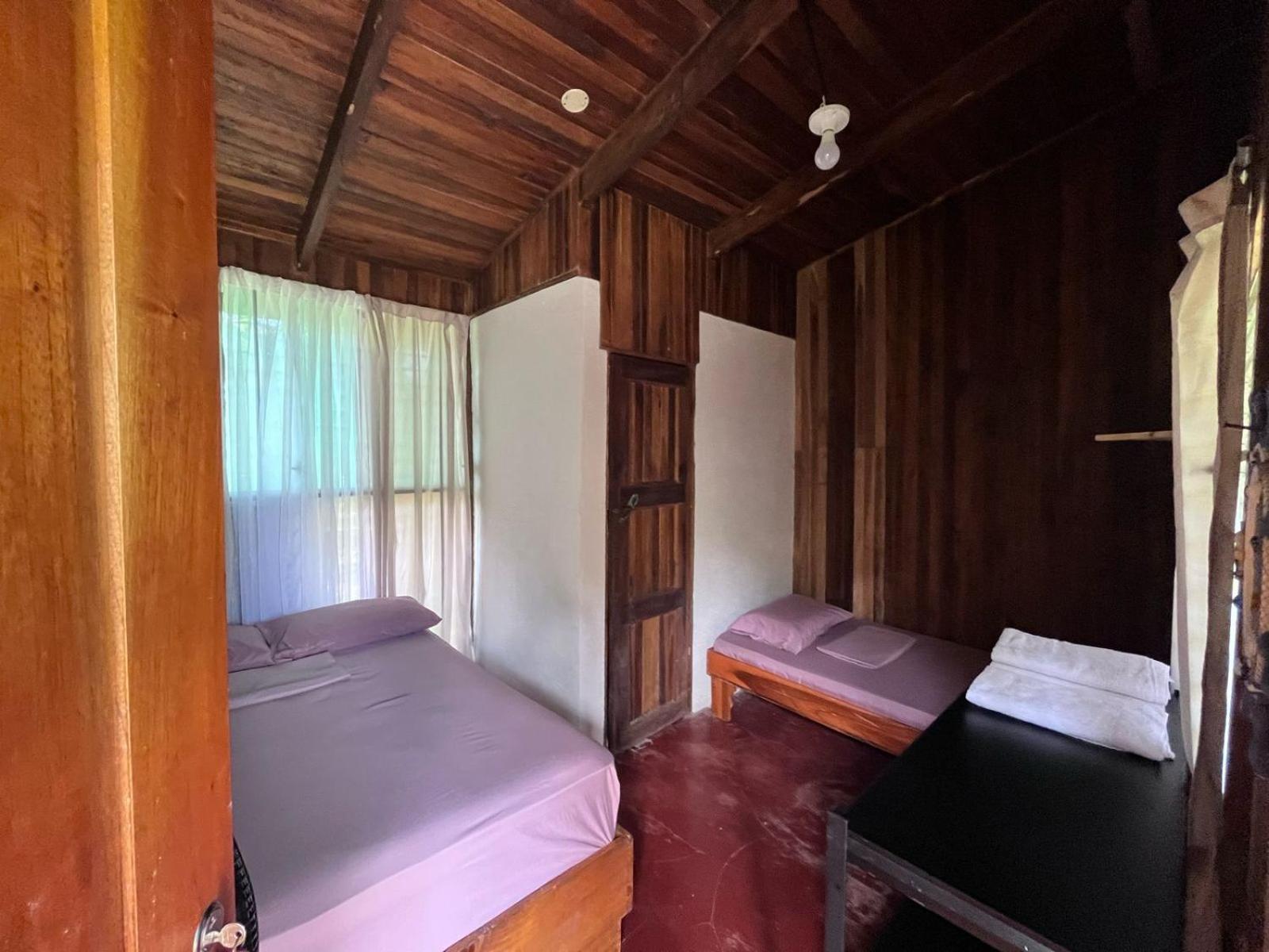 Deluxe Room (2 Adults + 1 Child)