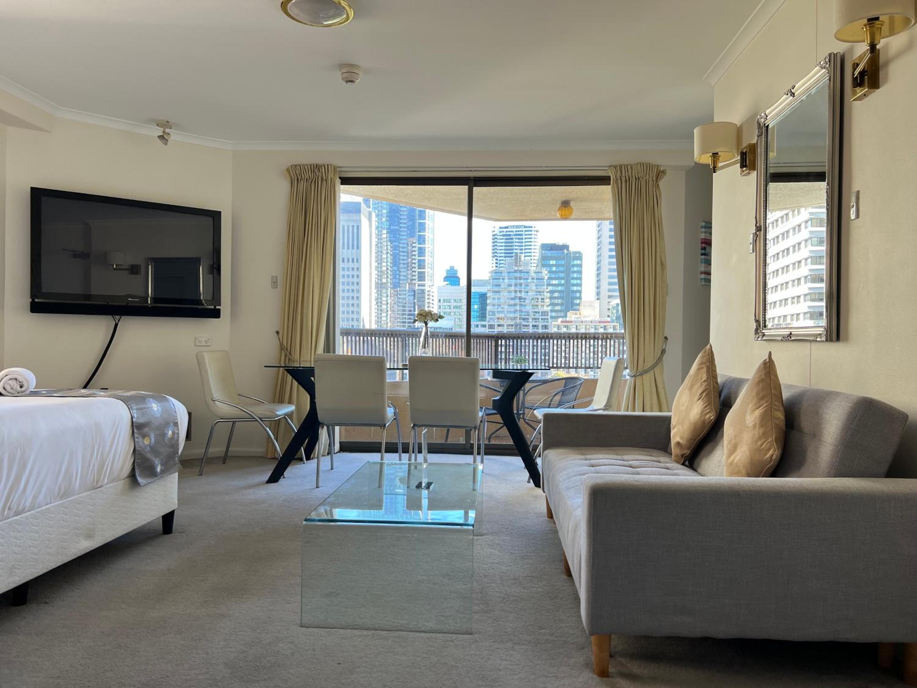 Apartment With View And Balcony photo 1