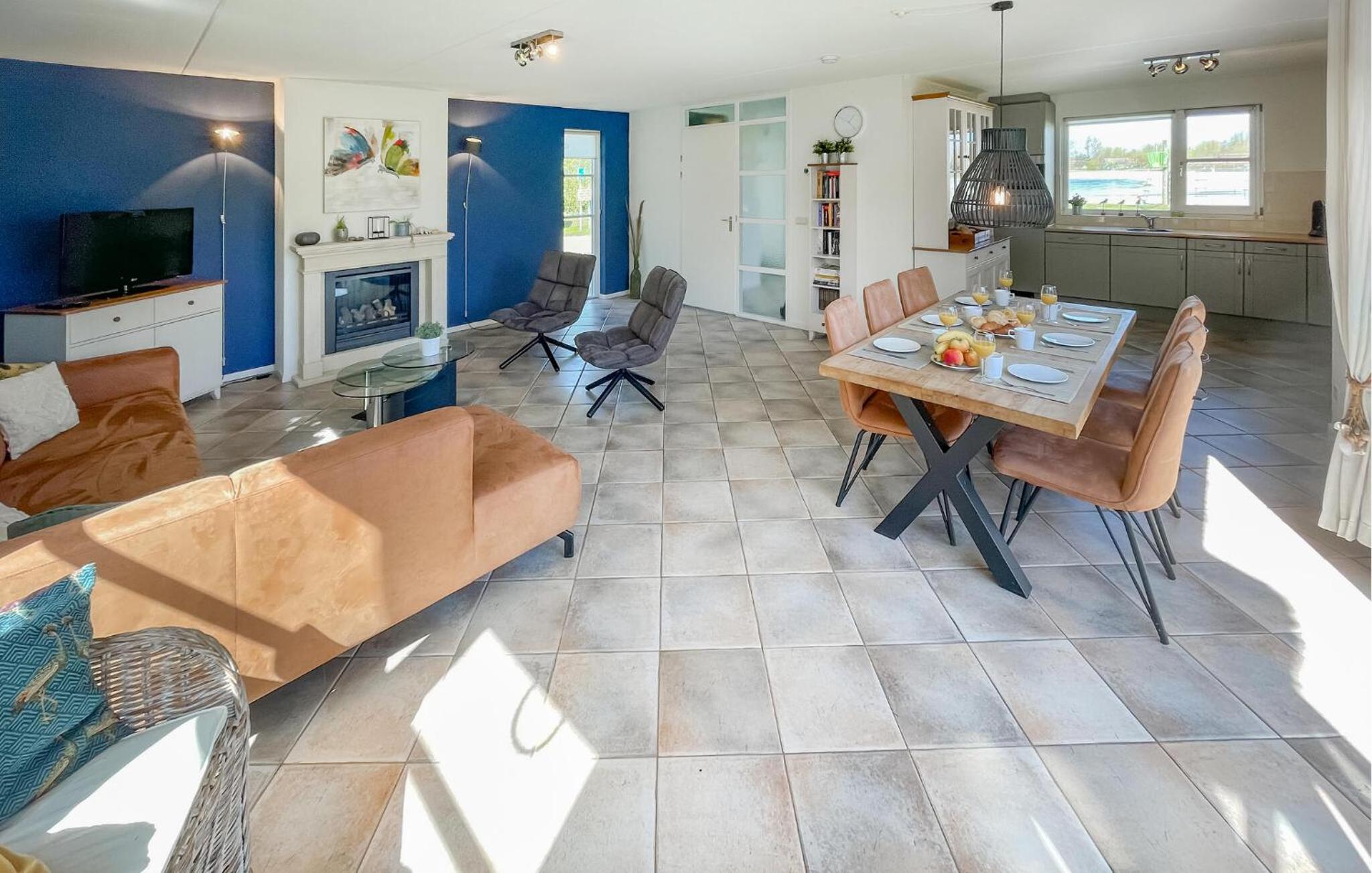 Three-Bedroom Vacation Home  photo 3