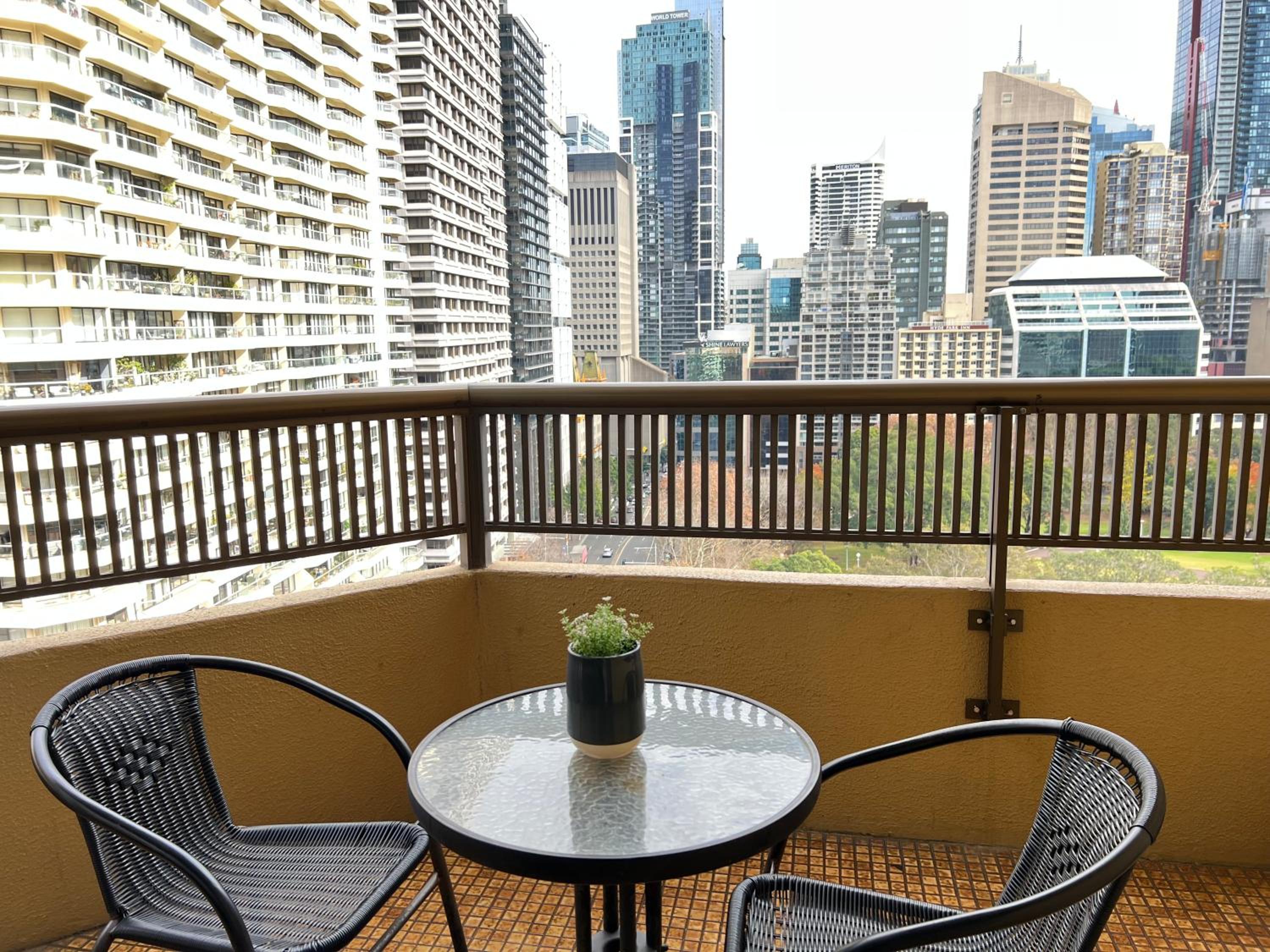 Apartment With View And Balcony photo 2