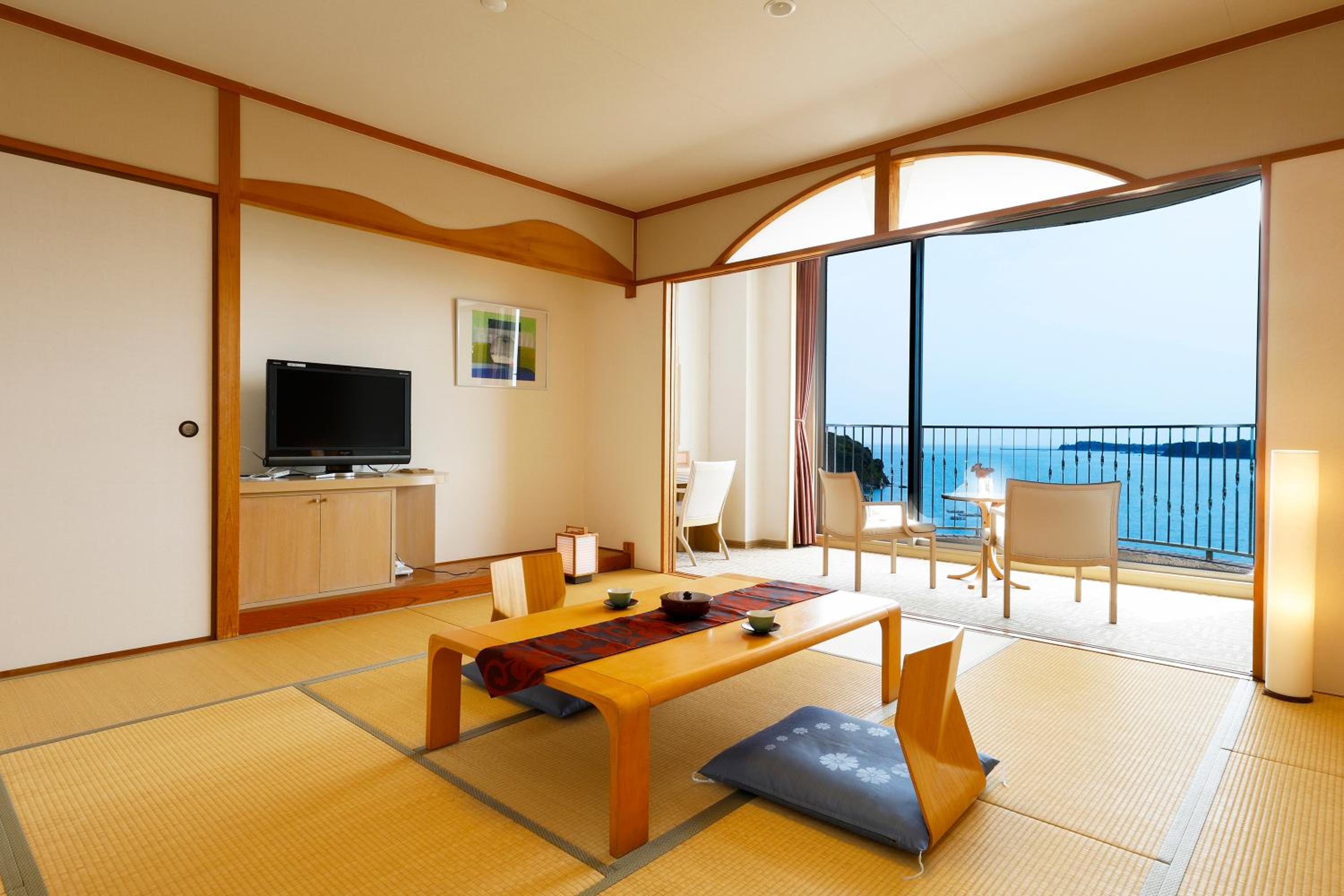 Japanese-Style Room