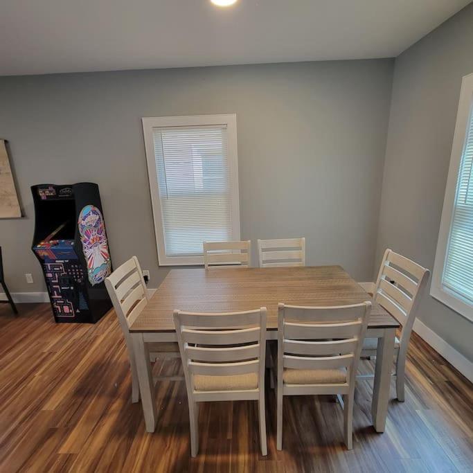 Four-Bedroom House photo 2