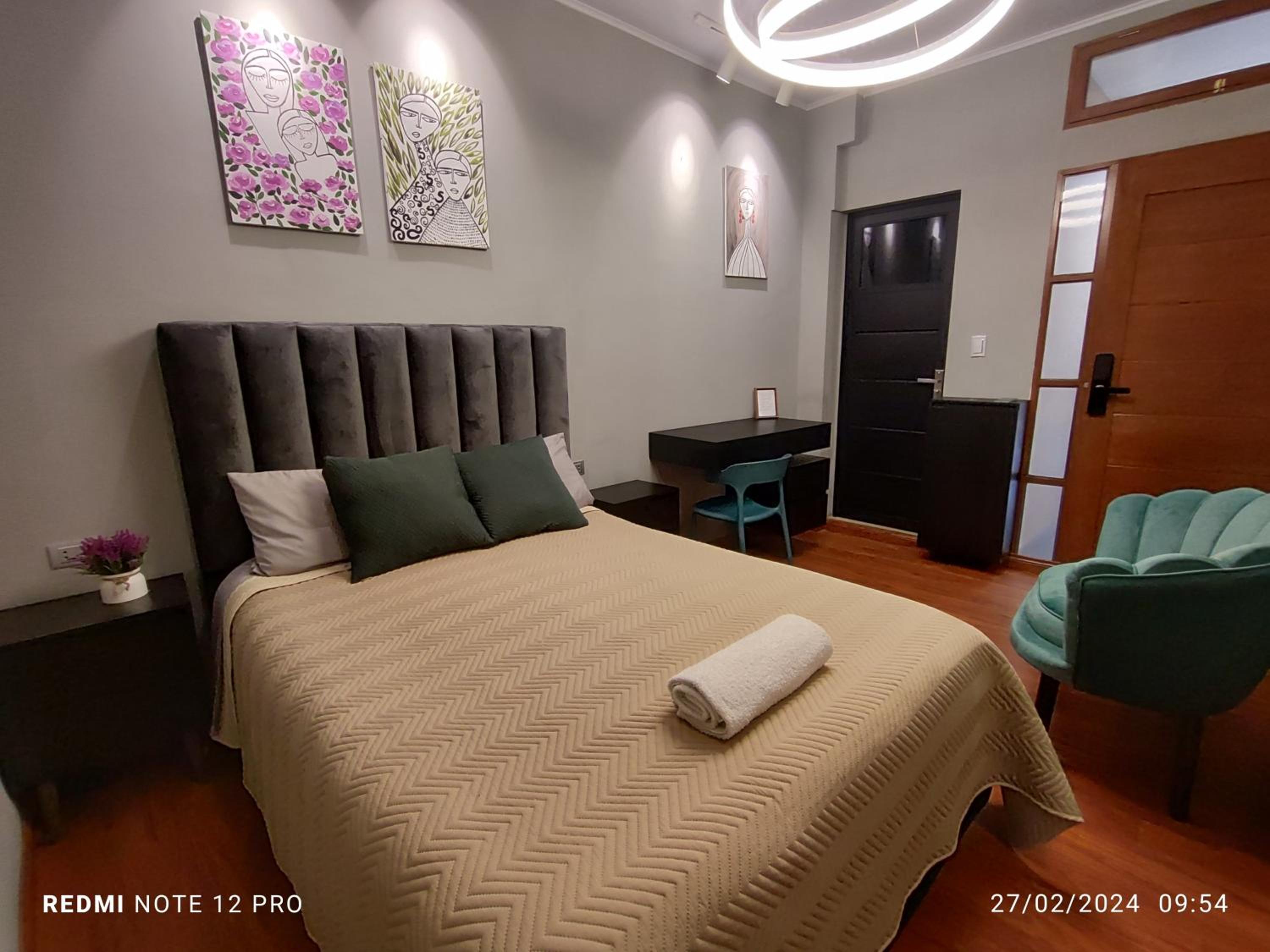 Double Room With Private Bathroom photo 1