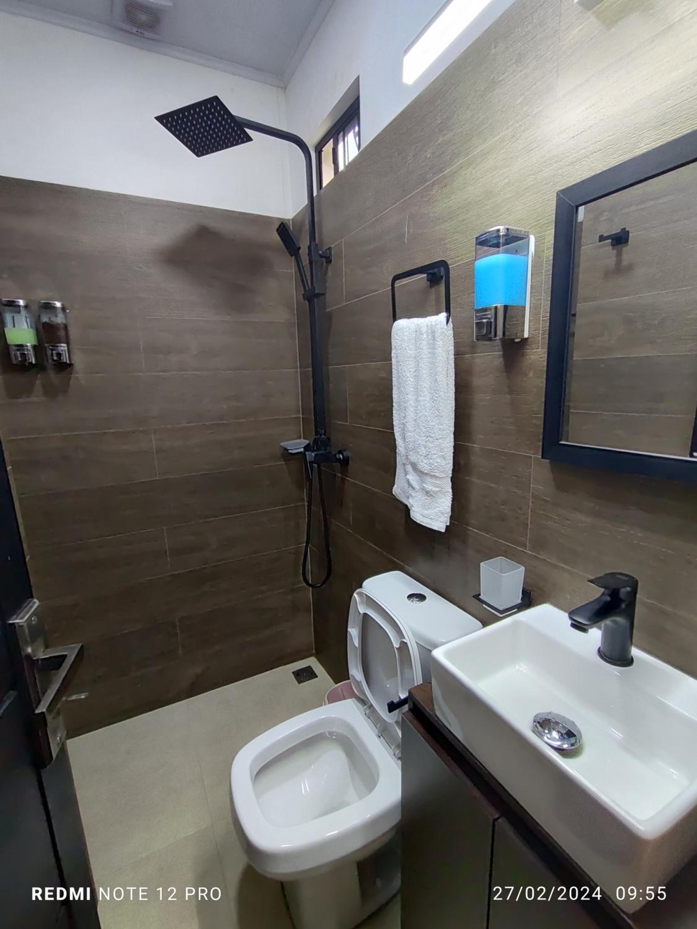 Double Room With Private Bathroom photo 3