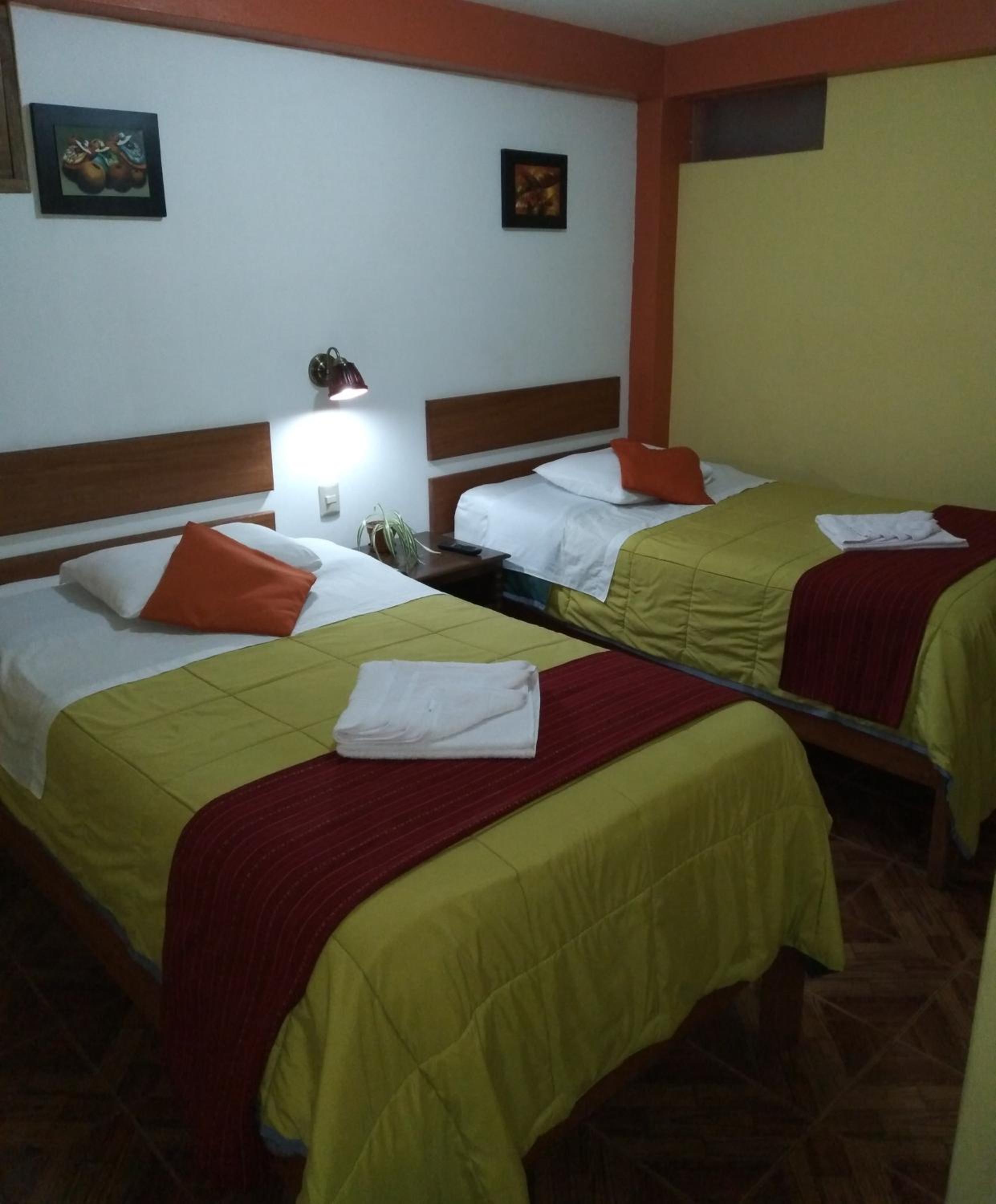Twin Room With Private Bathroom photo 1