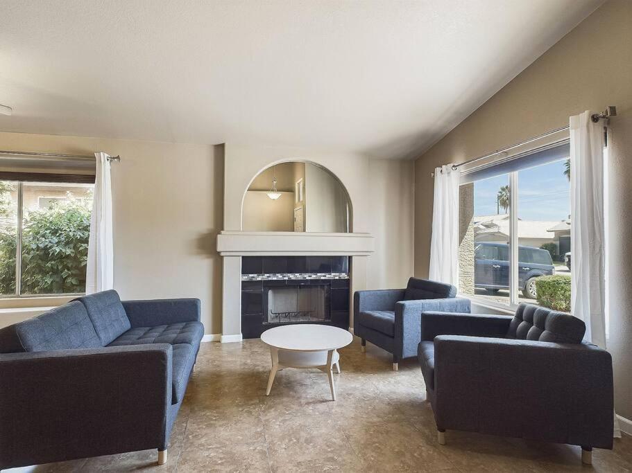 Three-Bedroom House photo 1