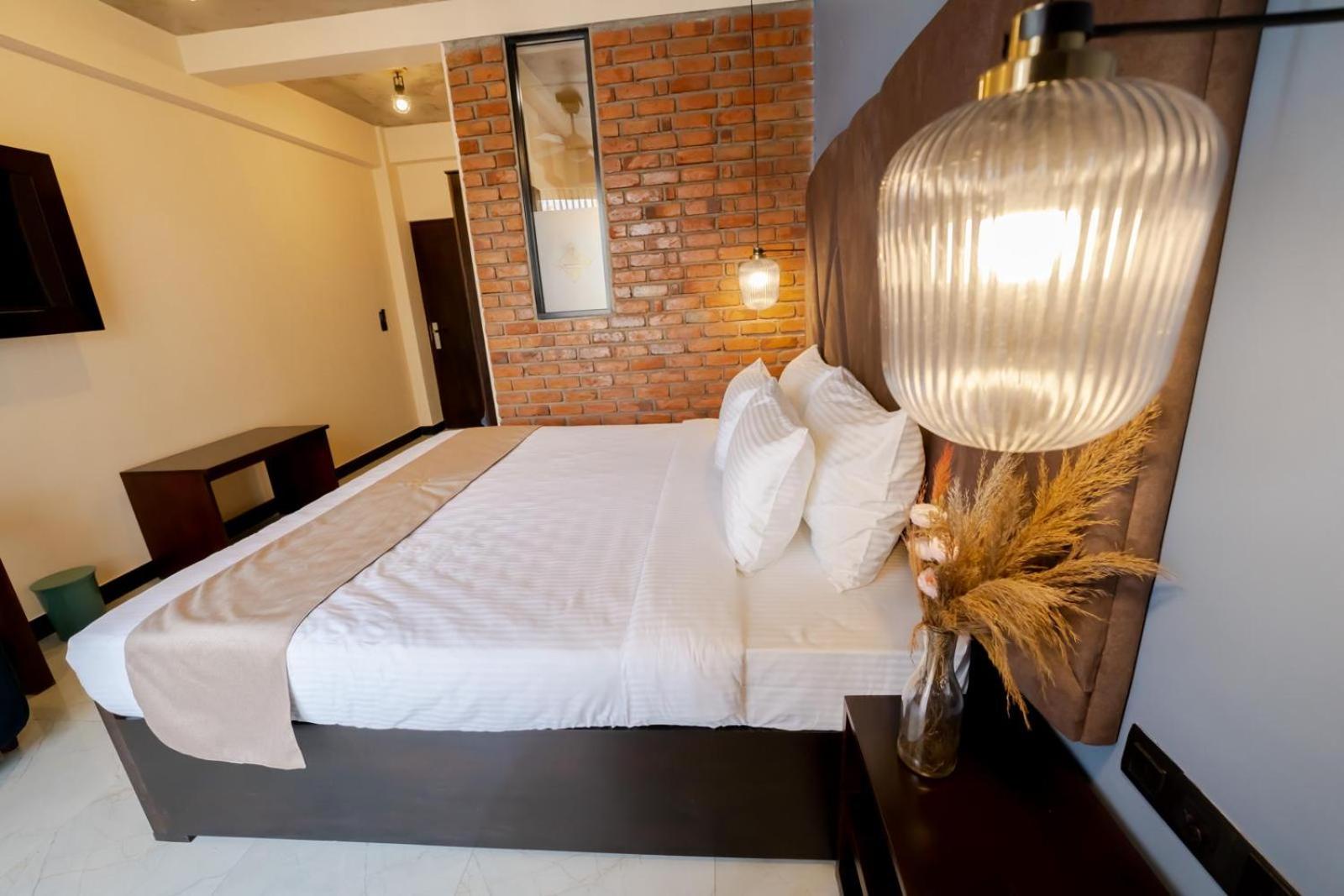 Superior Double or Twin Room - Photo 17