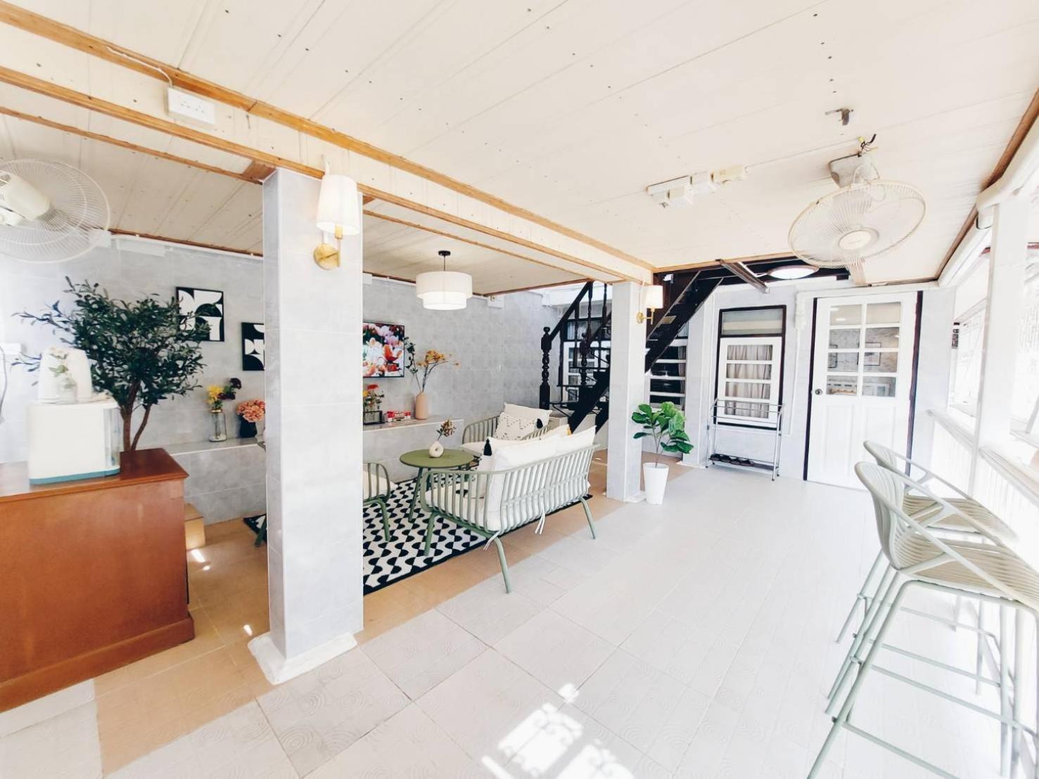 Zweibettzimmer mit Balkon thumbnail 6