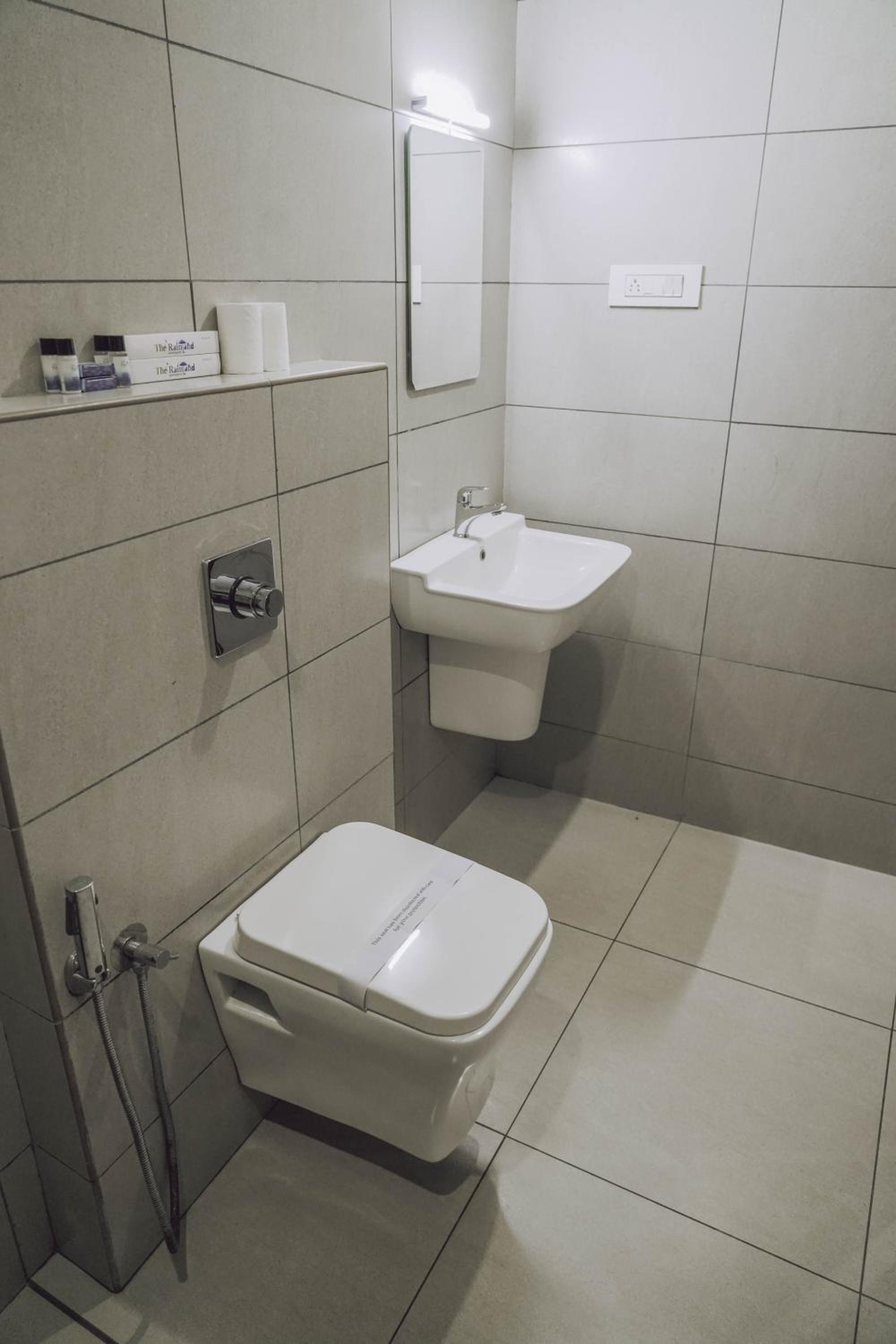 Deluxe Double Room - Photo 12