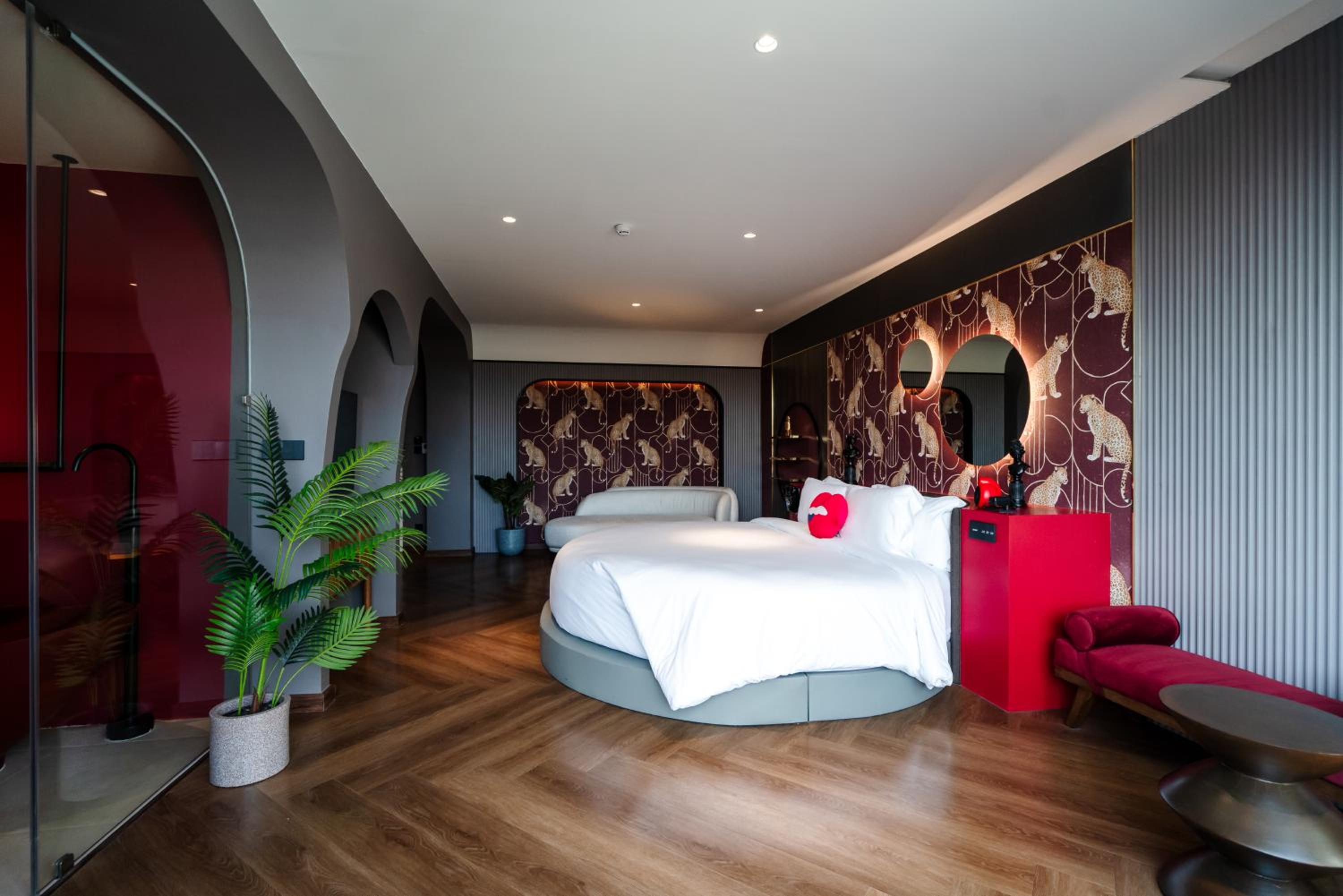 The Red Room photo 2