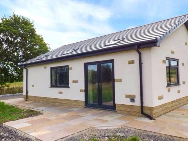 Two-Bedroom House photo 2