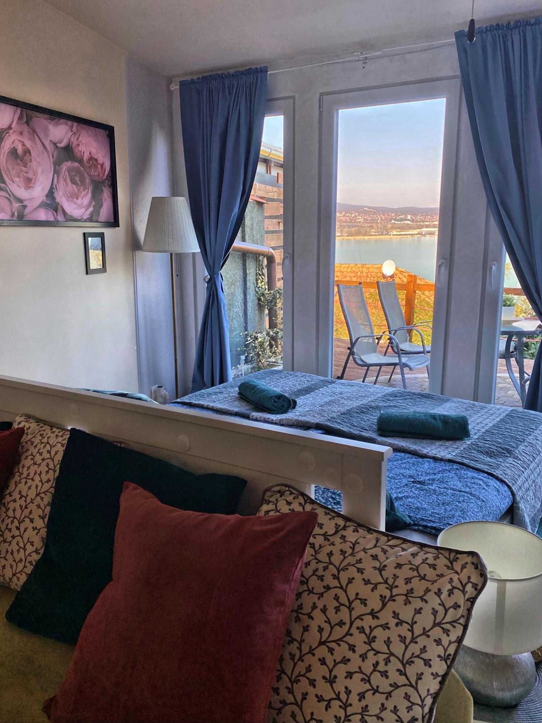 Double Room with Lake View