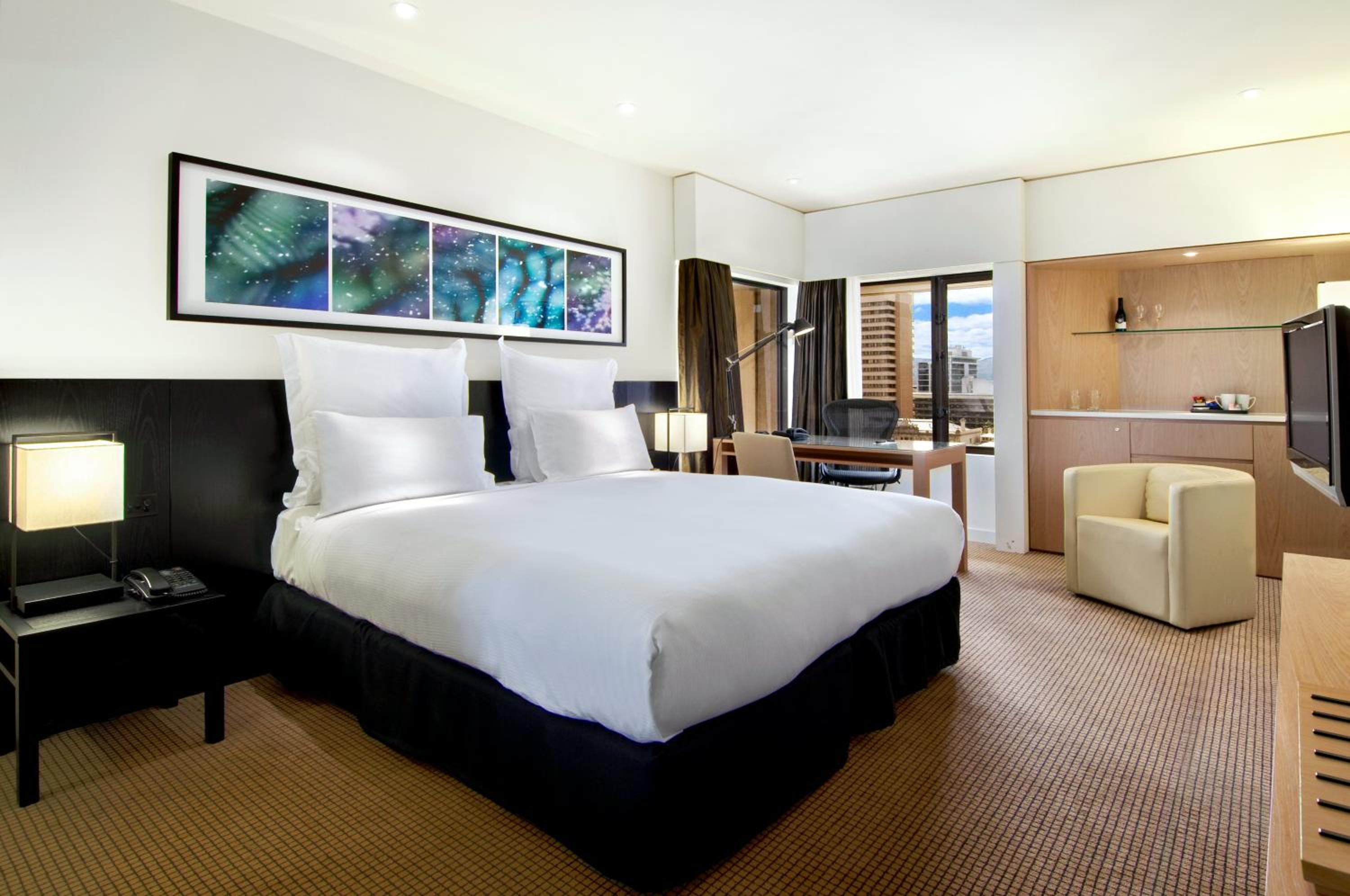 Deluxe King Room - Photo 1