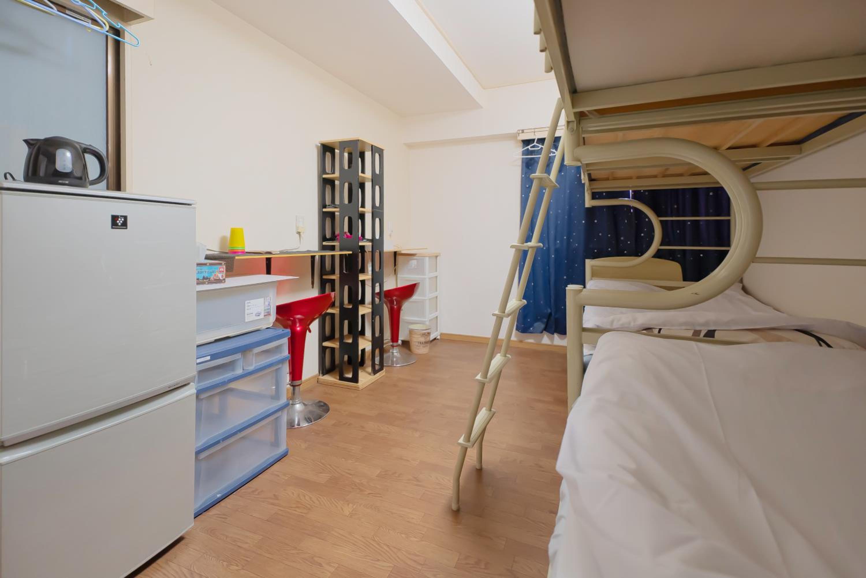 Quadruple Room with Shared Bathroom photo 1