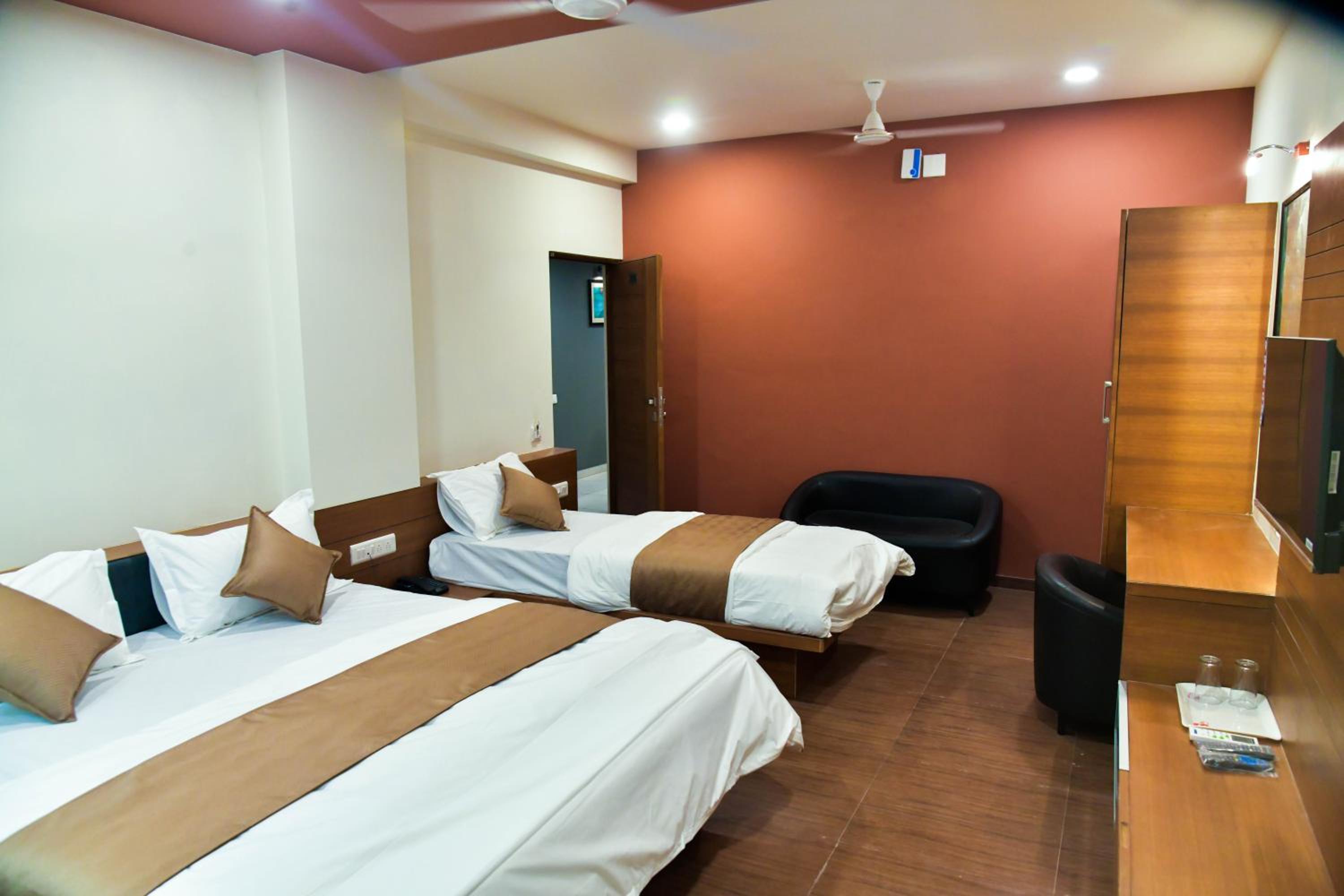 Deluxe Triple Room