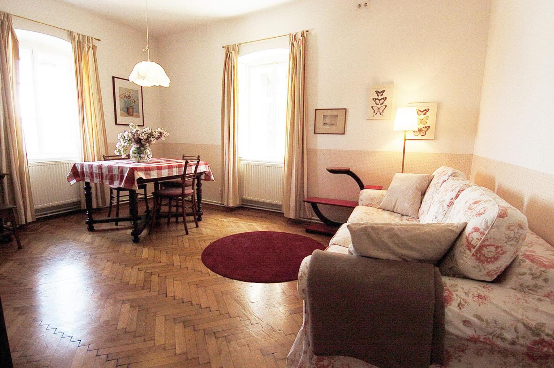 Two-Bedroom Deluxe Apartment with Garden View photo 1
