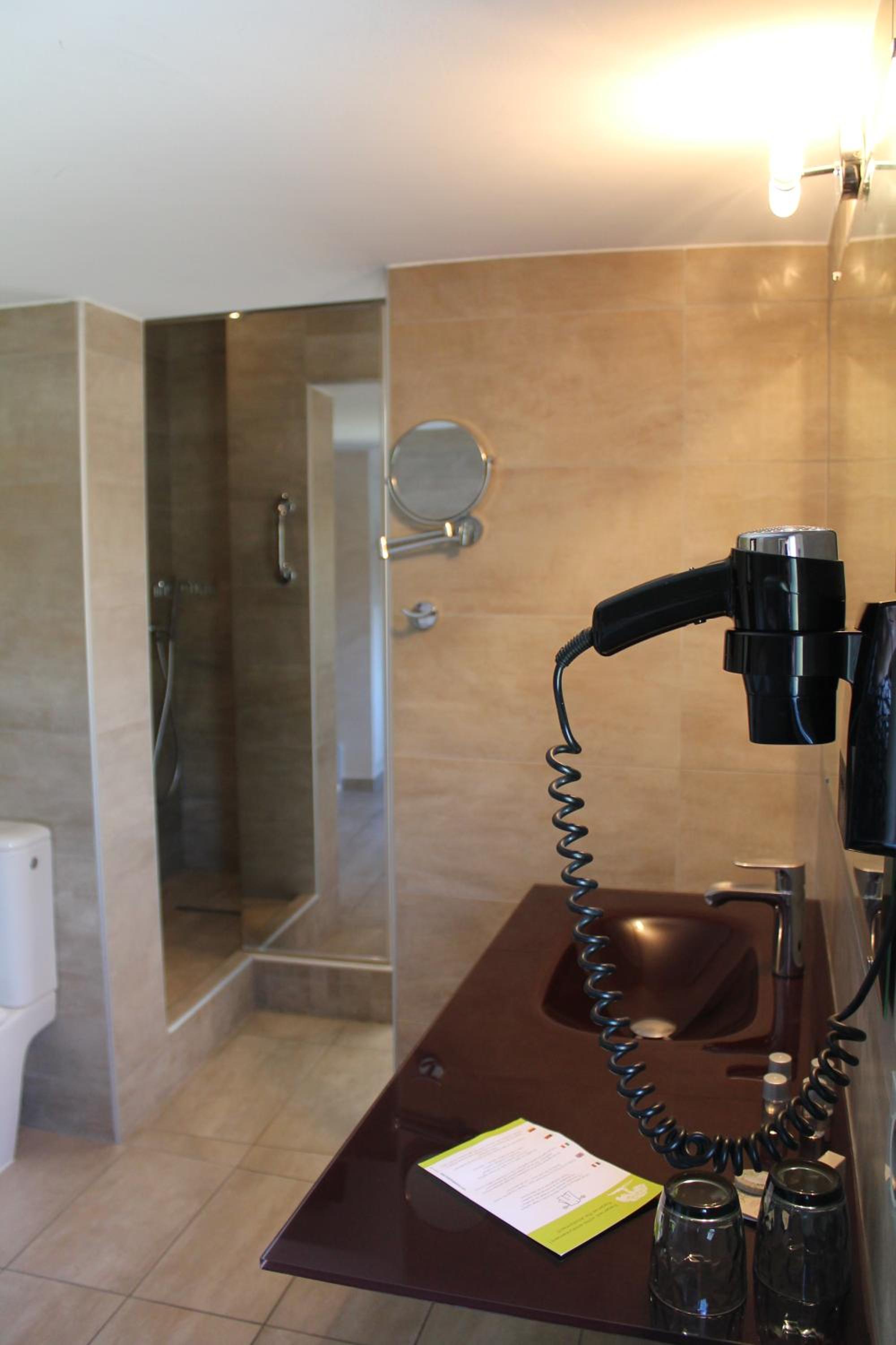 Suite with Terrace - Photo 5