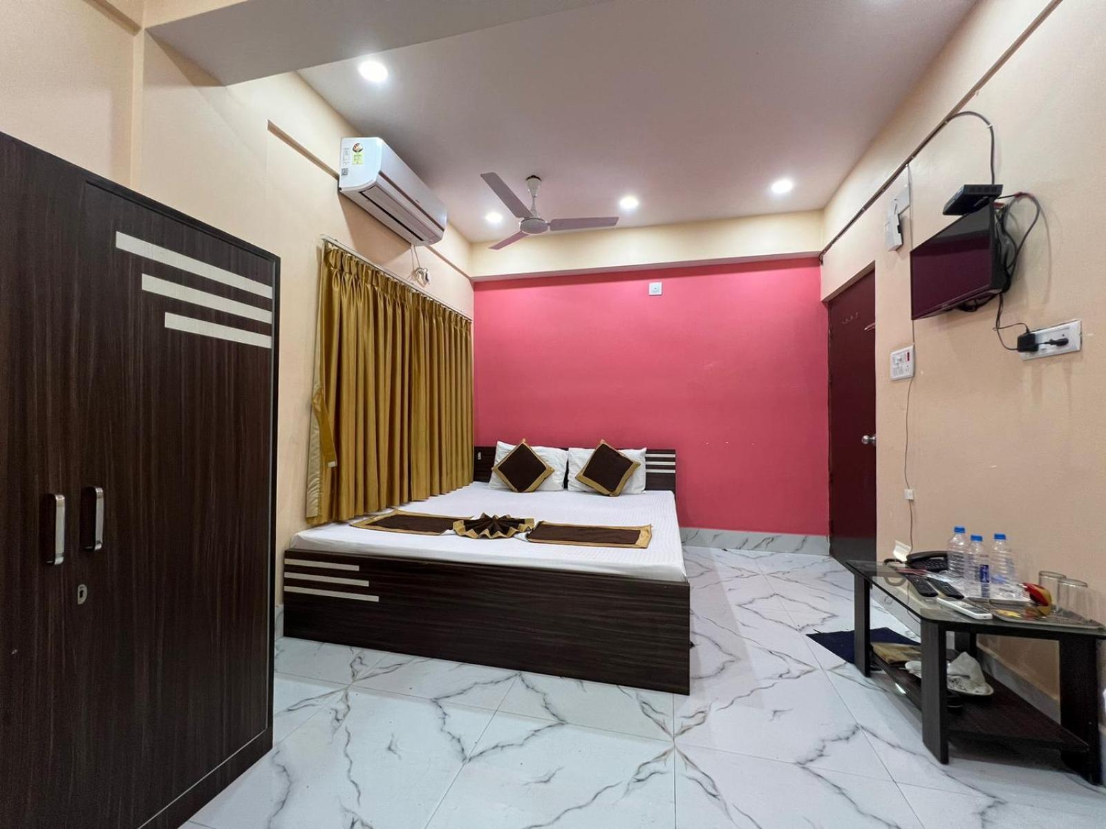 Budget Double Room photo 2