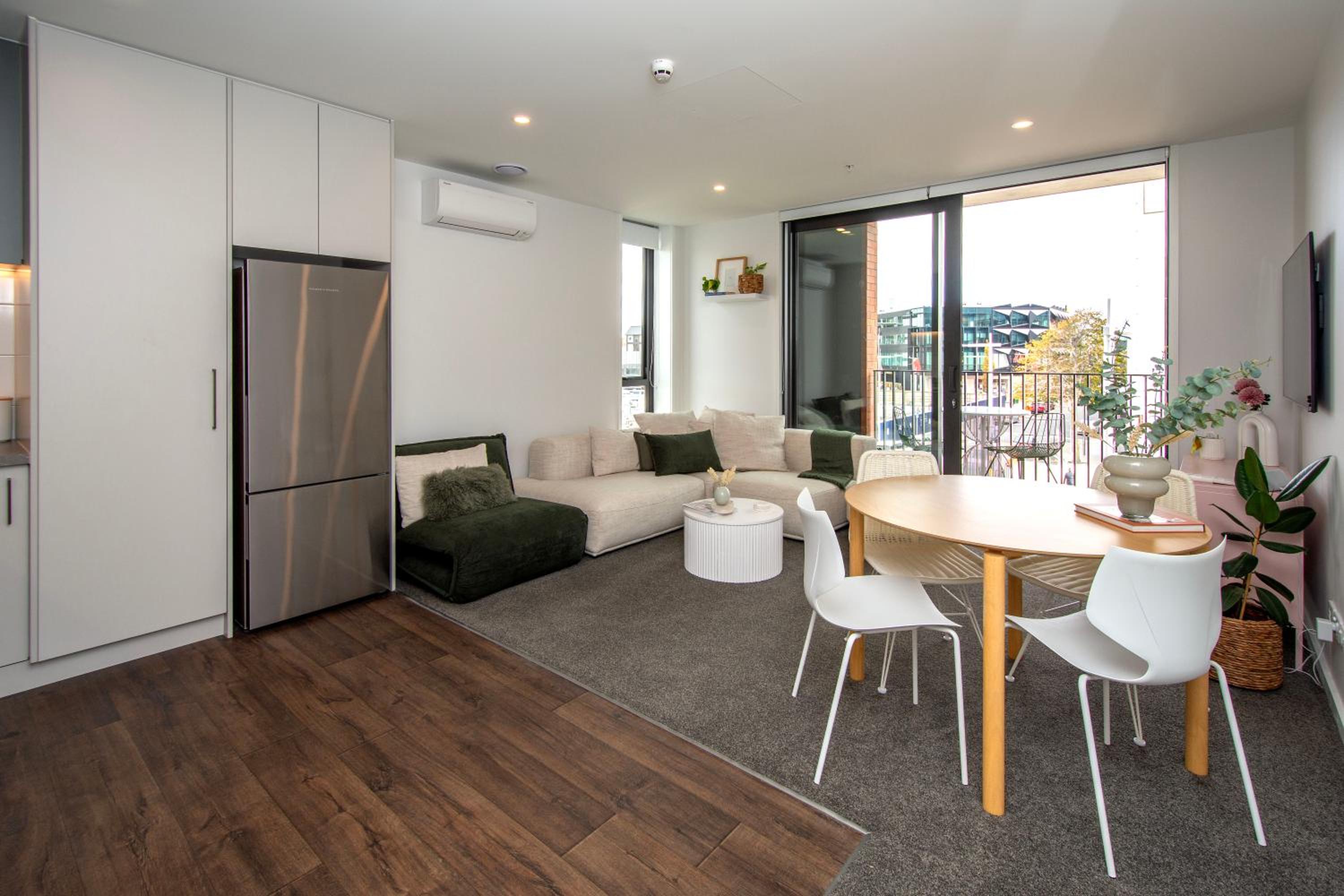 Apartment with Balcony photo 1