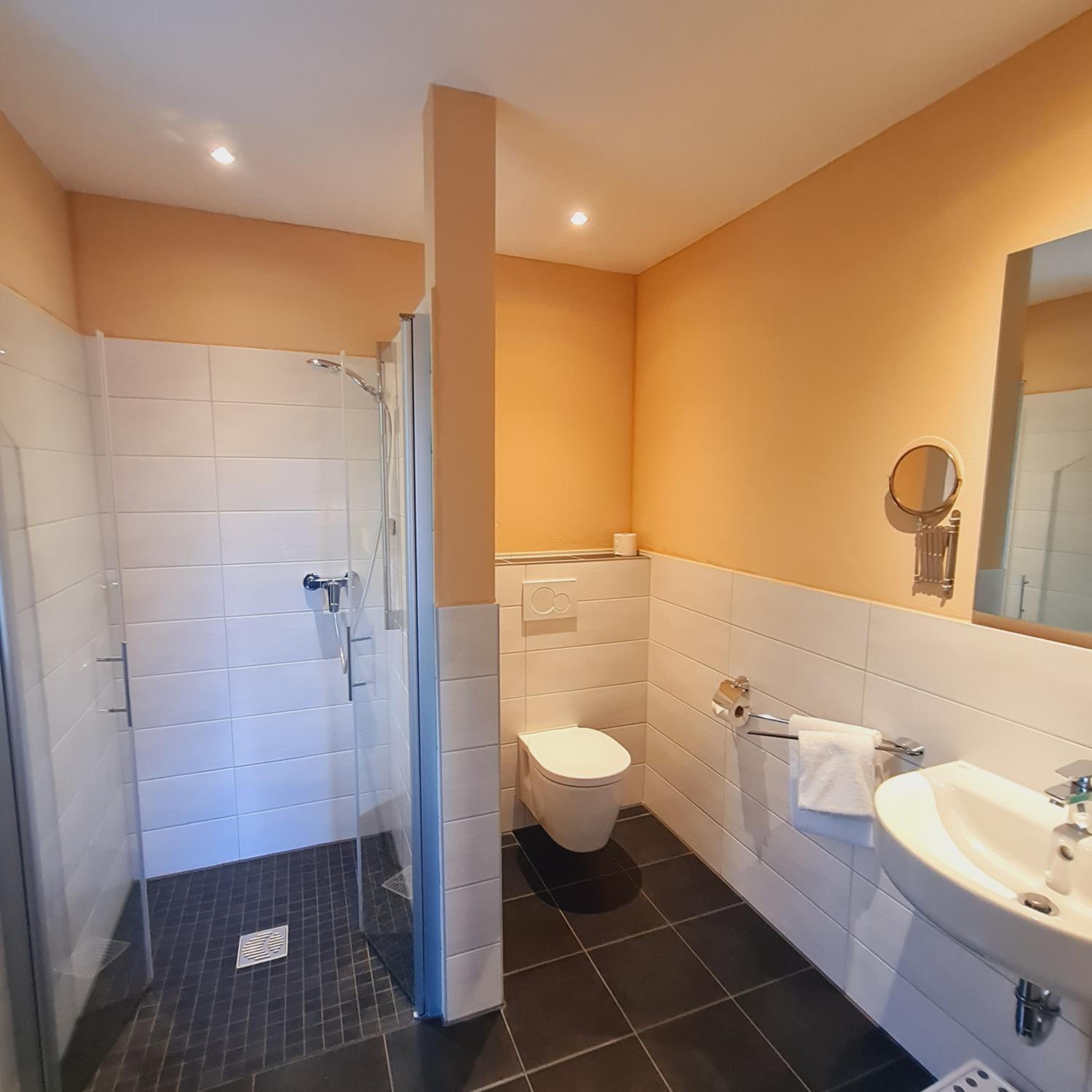 Standard Double Room photo 3