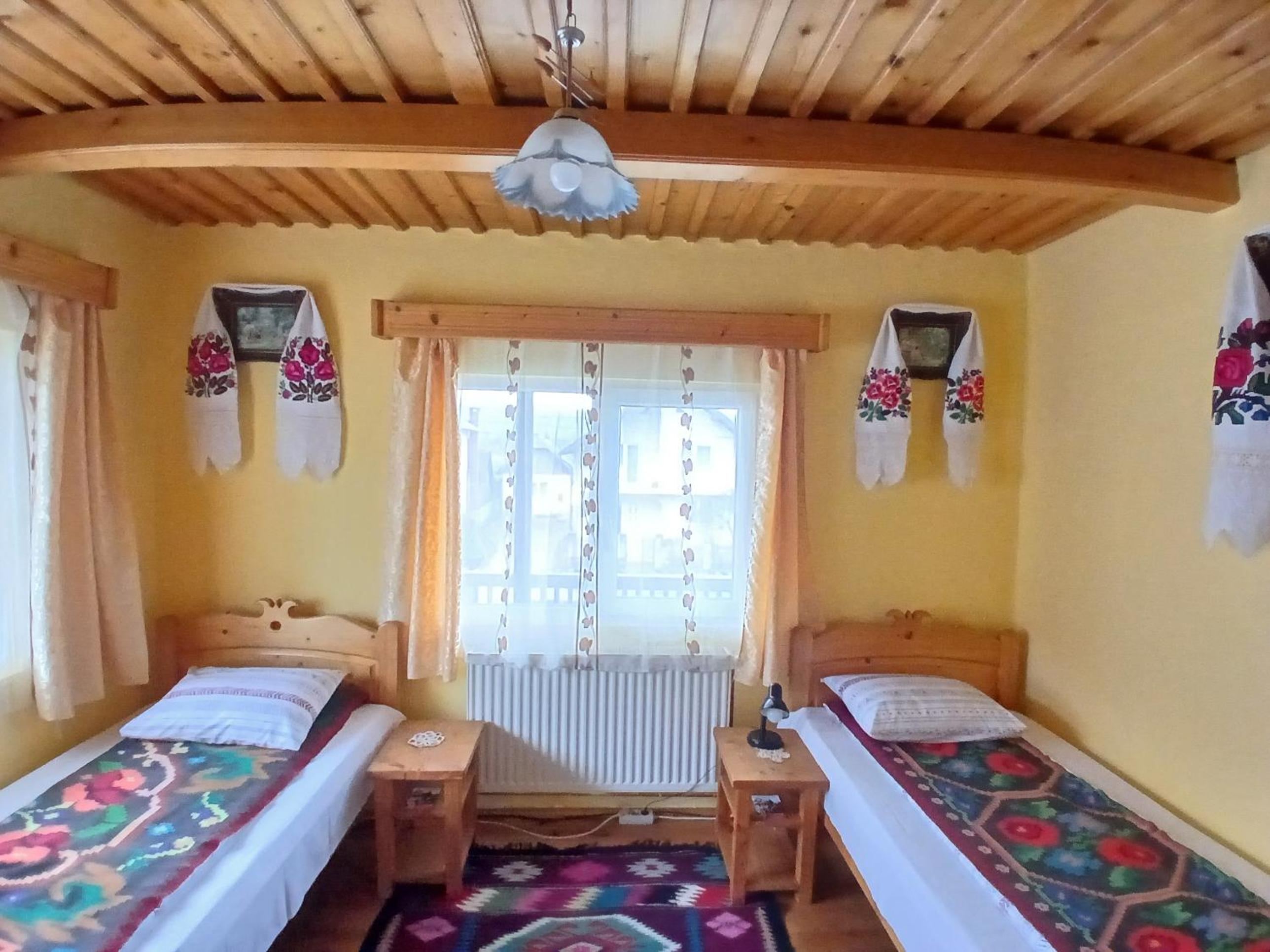 Twin Room with Private External Bathroom