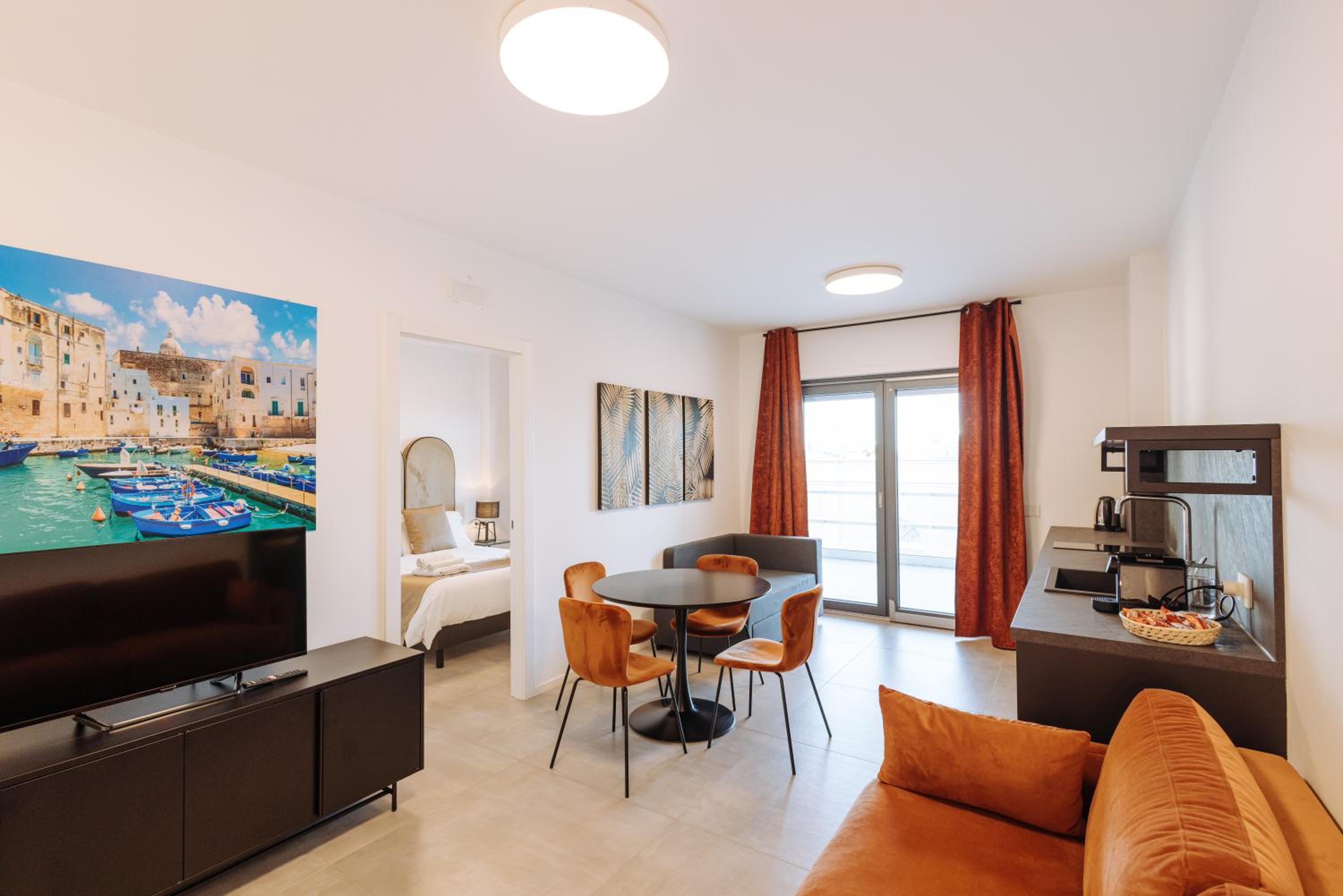 One-Bedroom Apartment