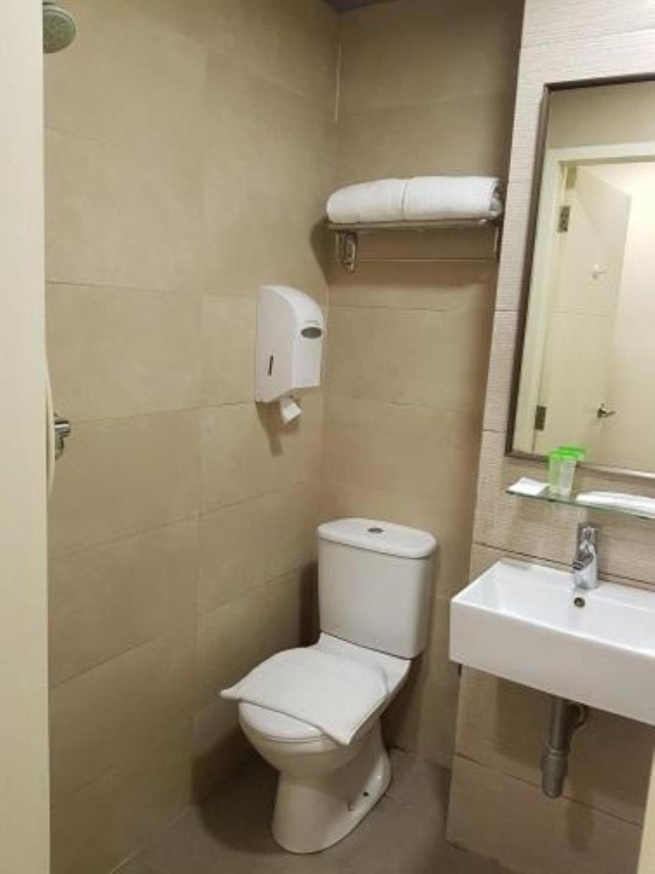 Standard Twin Room photo 3