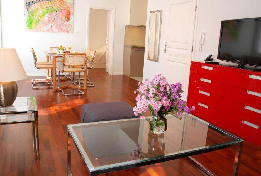 Deluxe Apartment
