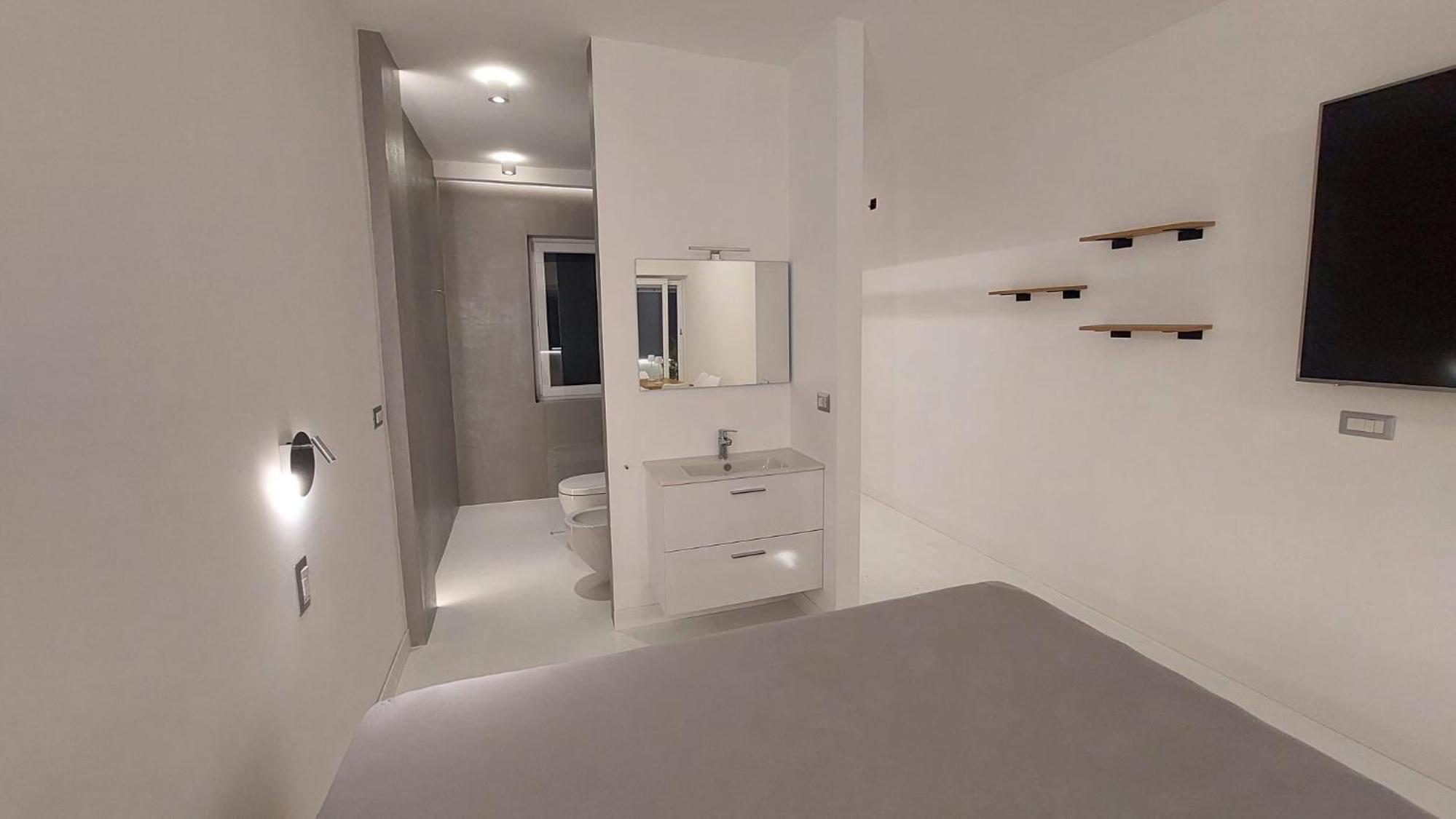 One-Bedroom House photo 2
