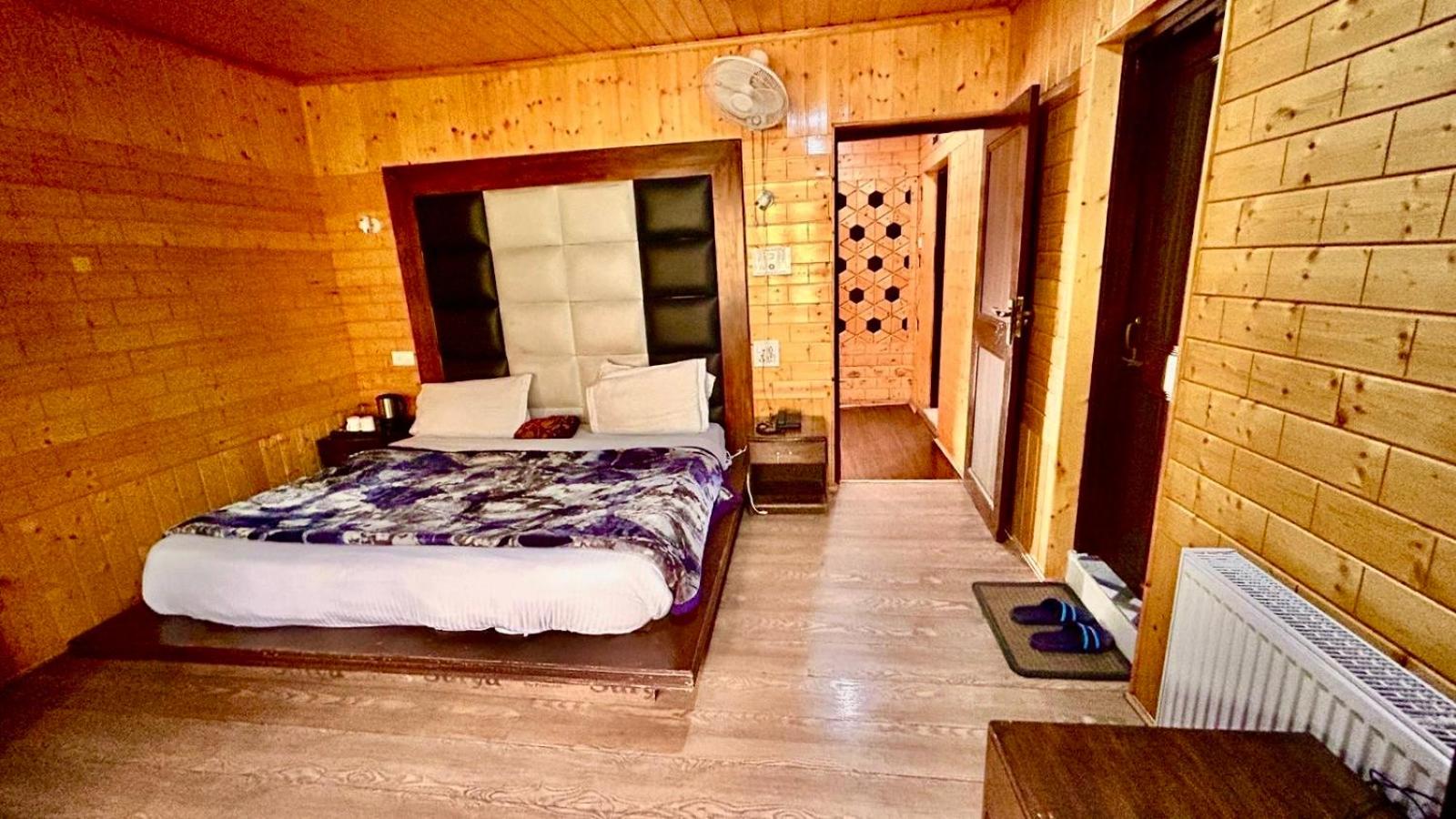 King Room With Mountain View photo 2