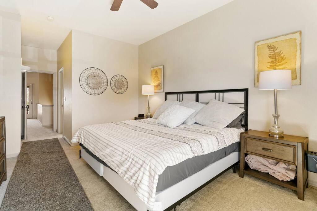 Three-Bedroom House photo 1