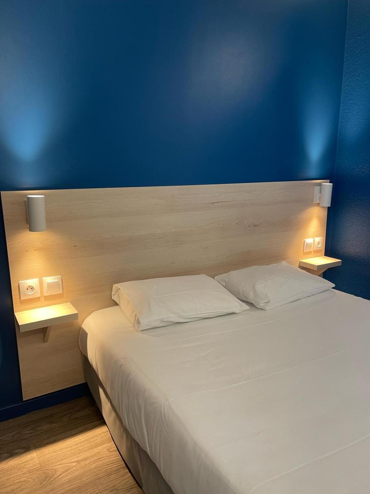 Standard Double Room - Photo 2