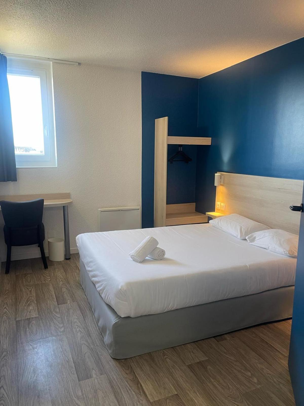 Standard Double Room - Photo 1